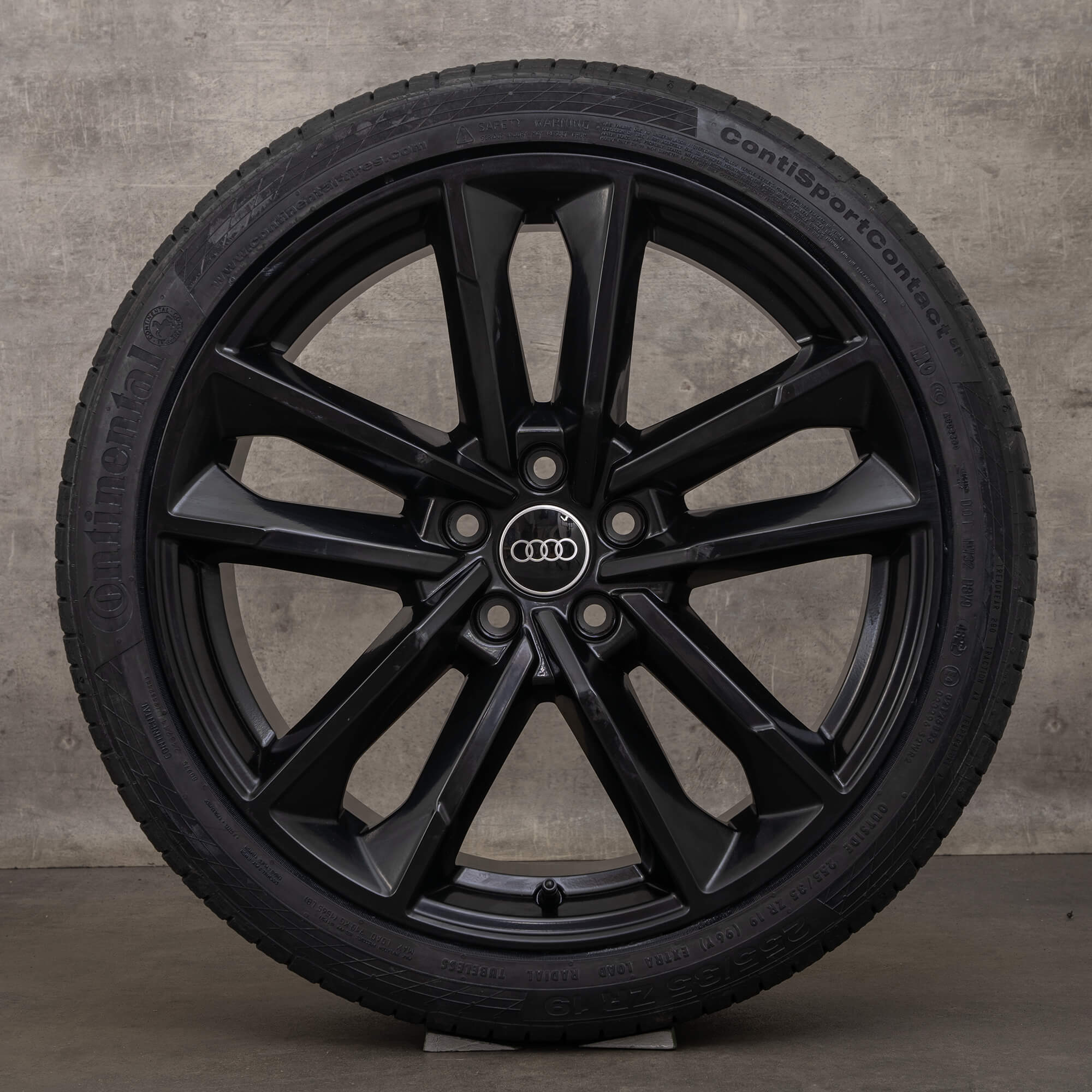 OEM Audi A5 S5 F5 8W B9 19 inch winter tires rims 8W0601025DC black