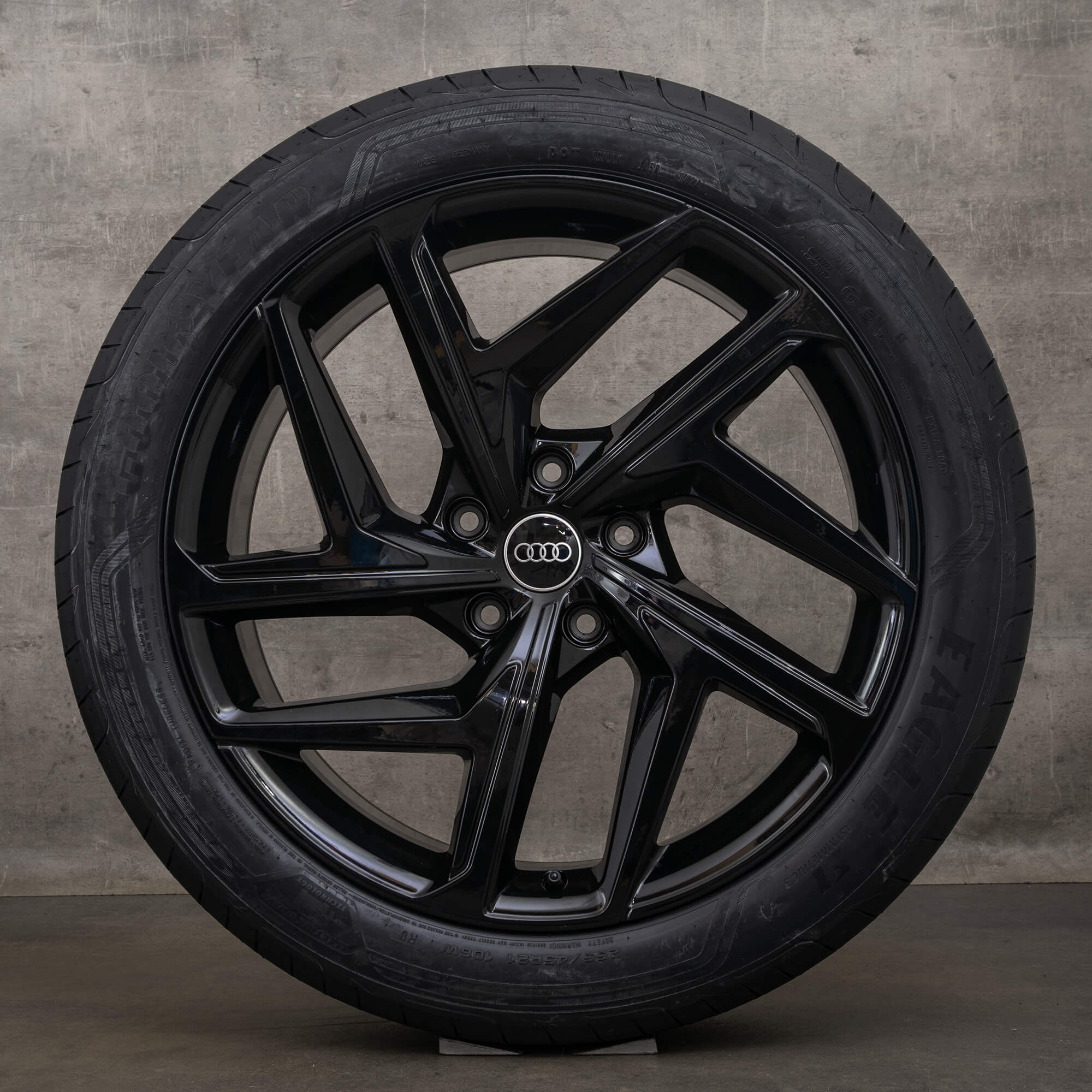 Cerchi originali Audi Q6 SQ6 e tron GF da 21 pollici pneumatici estivi 85H601025R 85H601025S nero