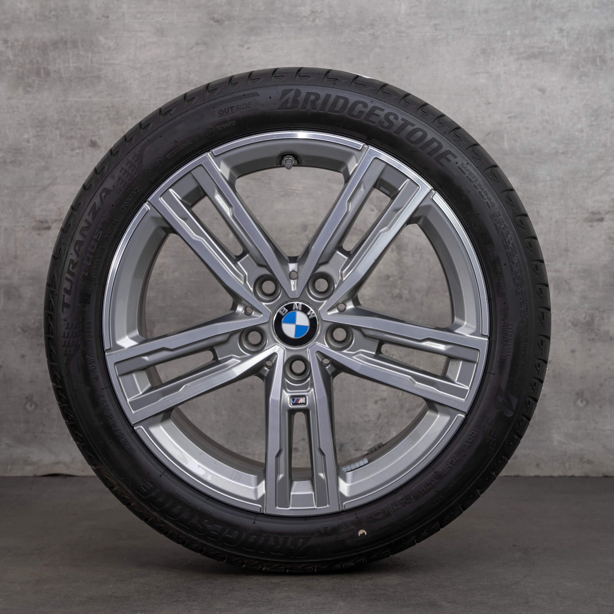 BMW 1er F40 2er F44 summer wheels 17 inch rims 550 M tires 8053523