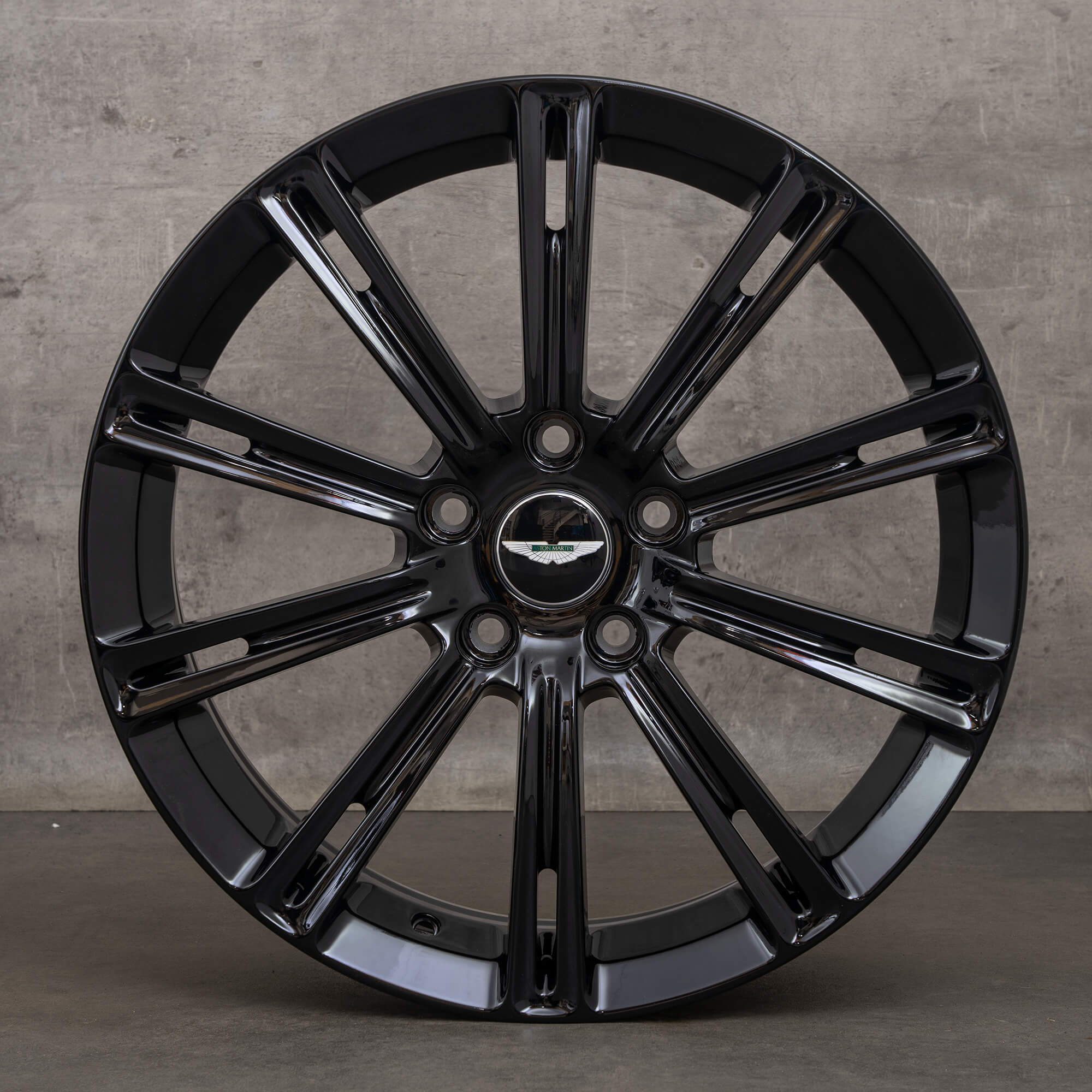 Aston-Martin Rapid S AMR VH 20 inch velgen AD43-1007-EA AD43-1007-FA zwart