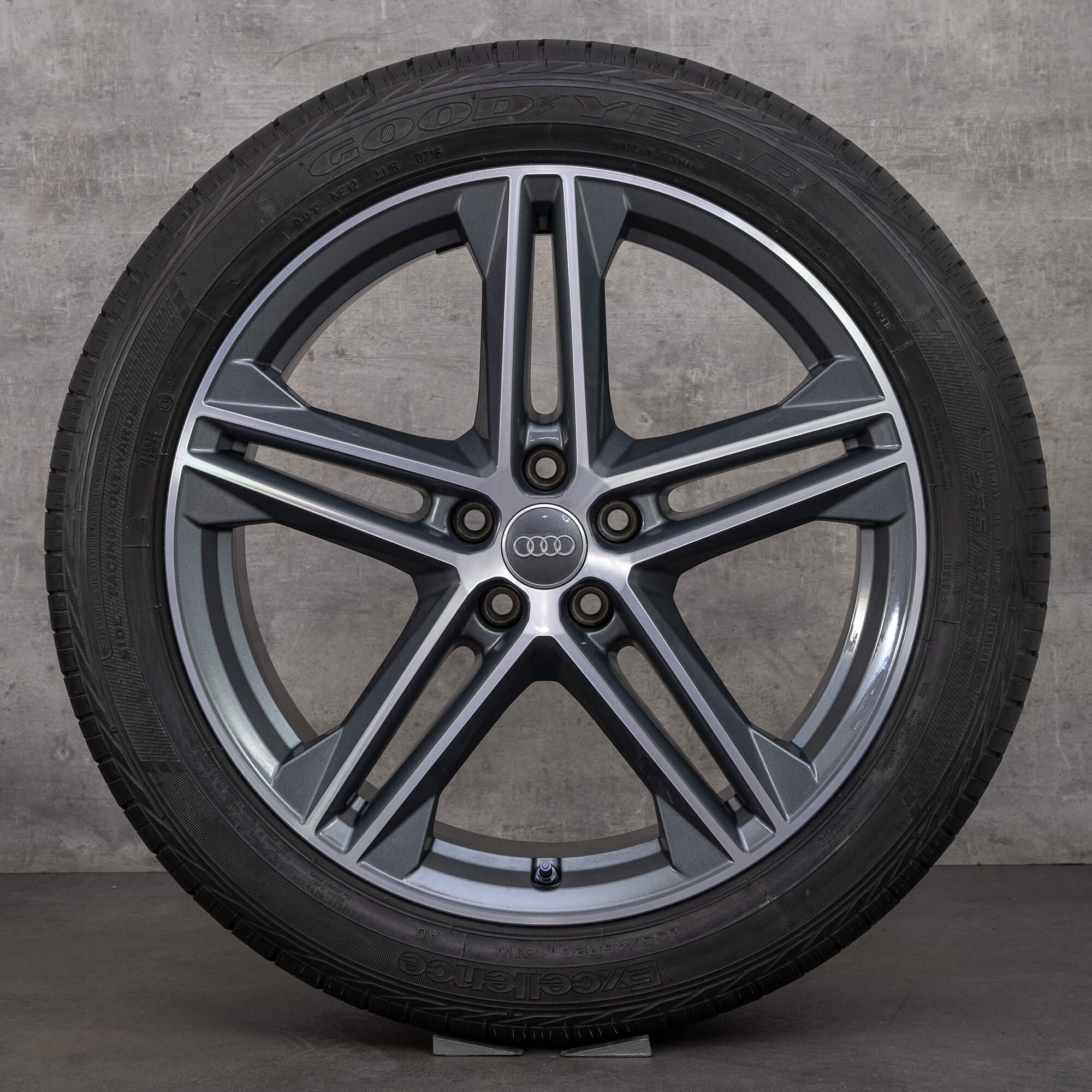 Audi Q5 SQ5 FY summer wheels alloy rims 20 inch tires 80A601025H