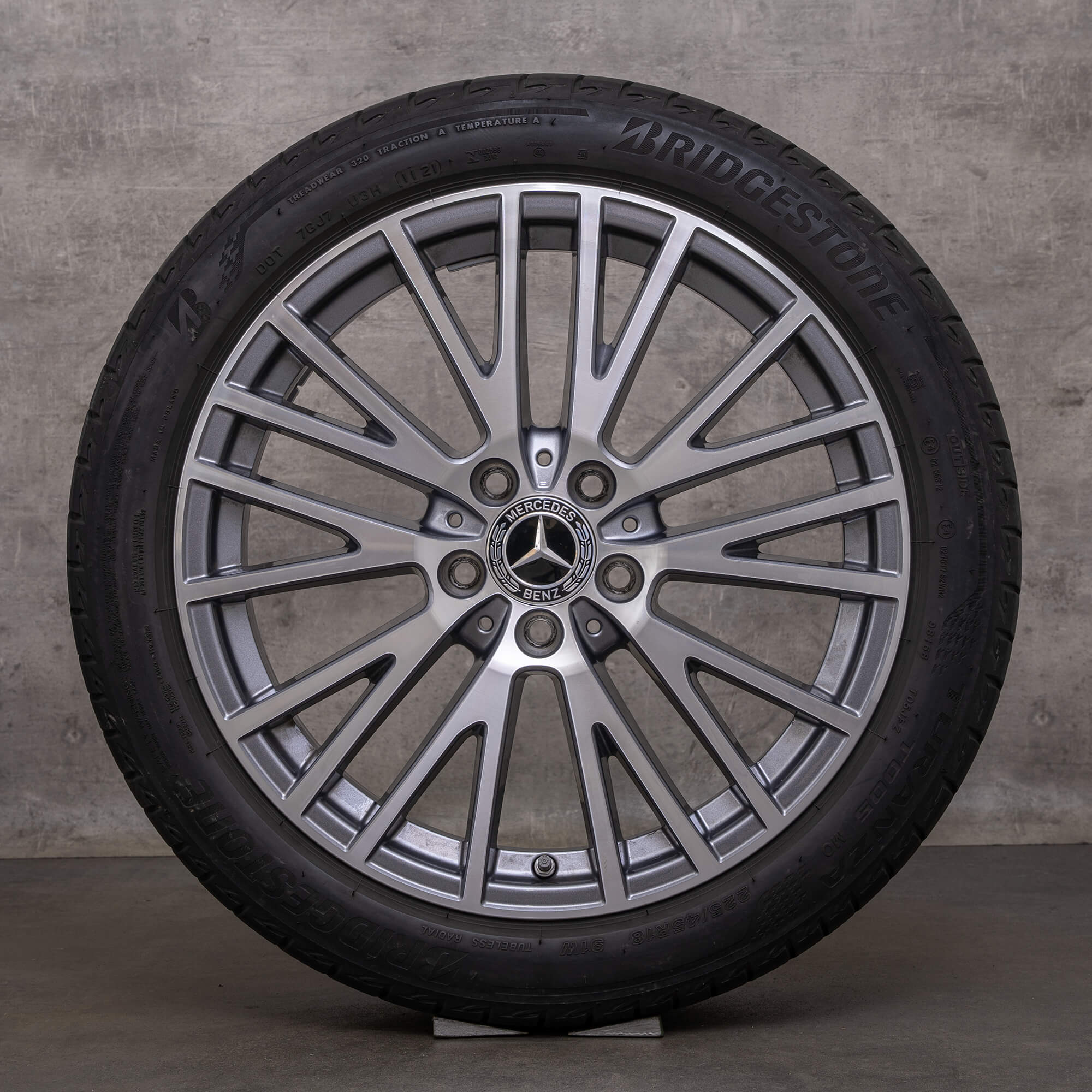 Originele Mercedes A B-klasse CLA wielen 18 inch W177 V177 W247 X118 C118 zomerwielen A1774010600 himalayagrijs glanzend gedraaid