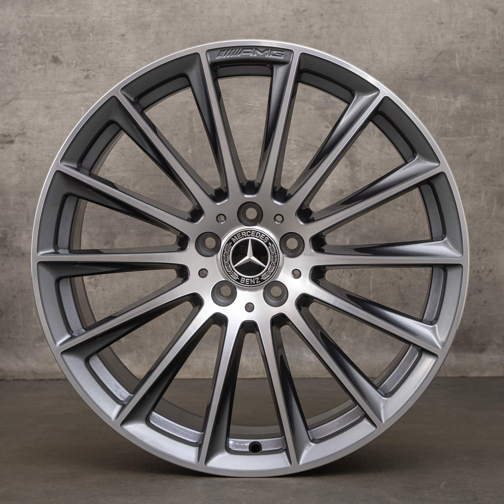 OEM AMG Mercedes W223 V223 20 inch rims A2234011500 NEW