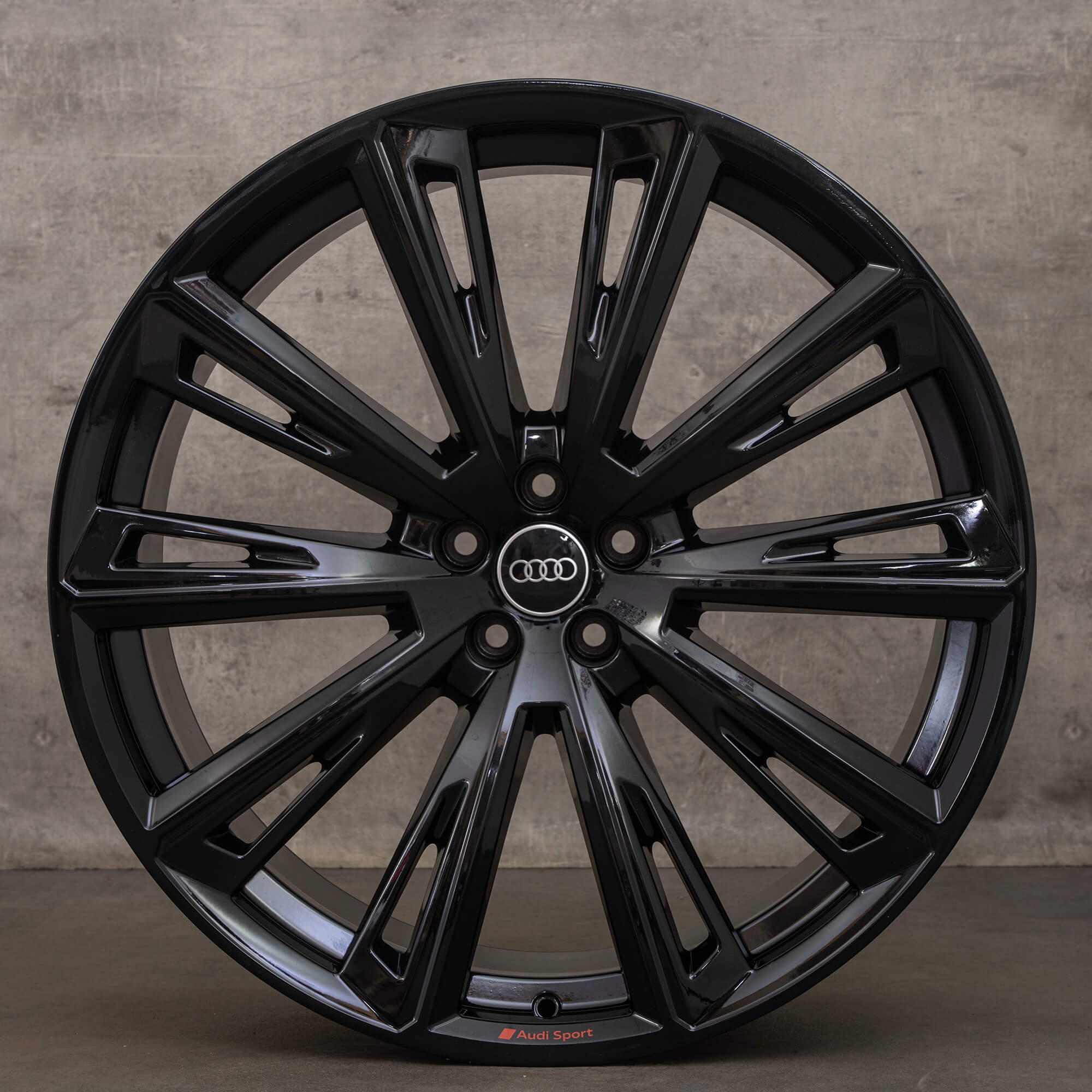 Jante originale Audi Q8 SQ8 4M 23 inch 4M8601025R trapezoidale negre