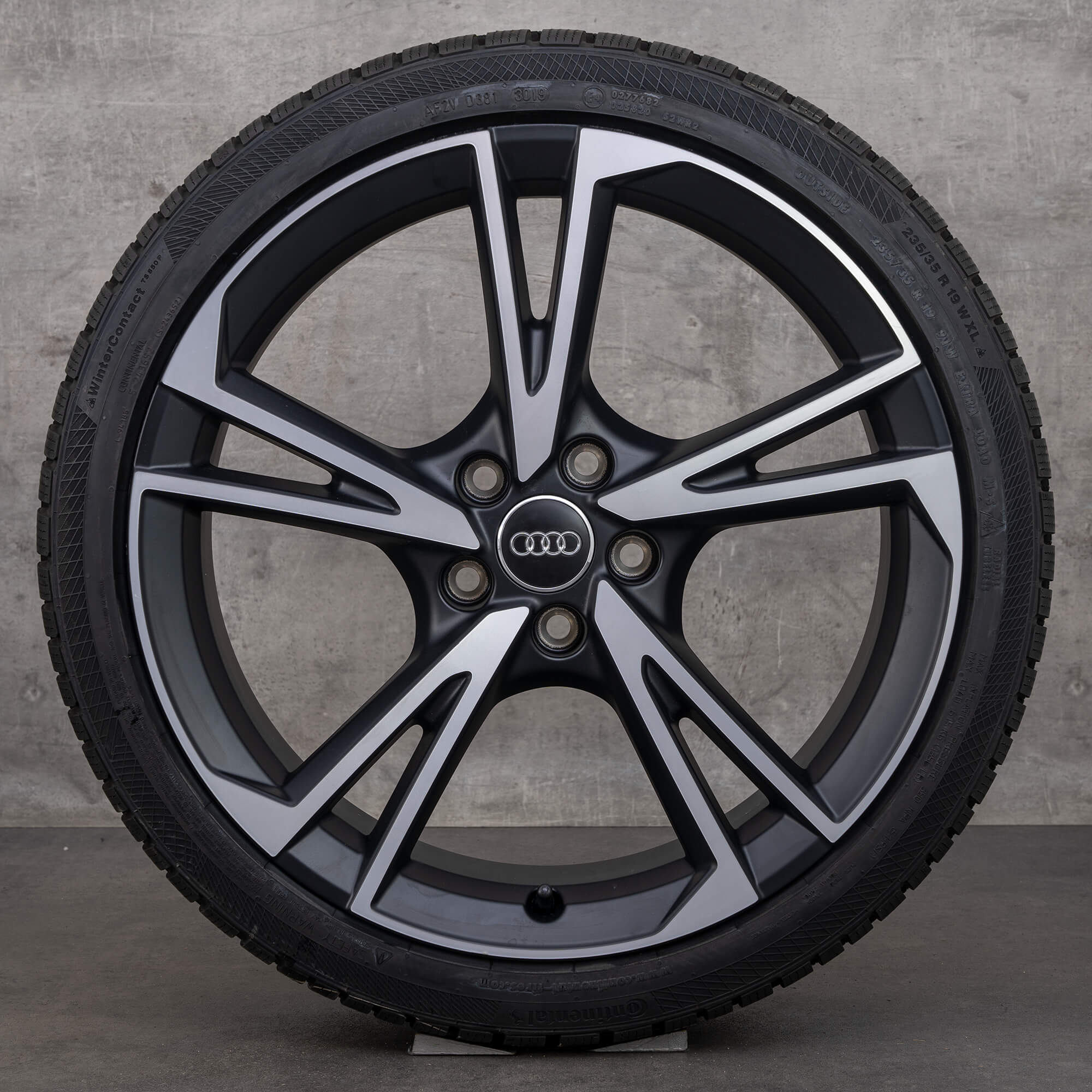 Audi 19 inch velgen A3 S3 RS3 8V winterbanden wintervelgen Falx 8V0071499 8 mm