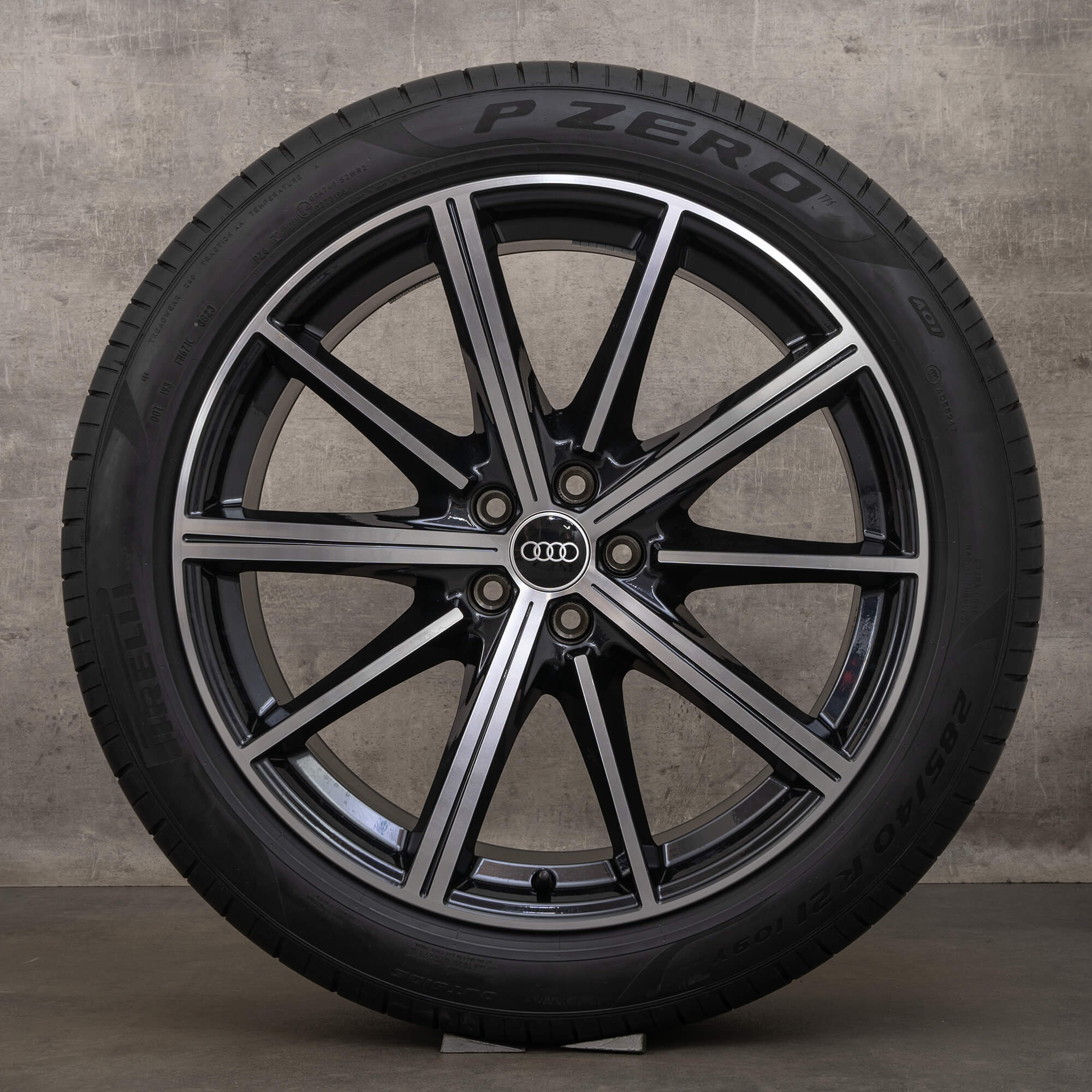 OEM Audi Q7 SQ7 4M 21 inch winter tires rims 4M0601025CC black