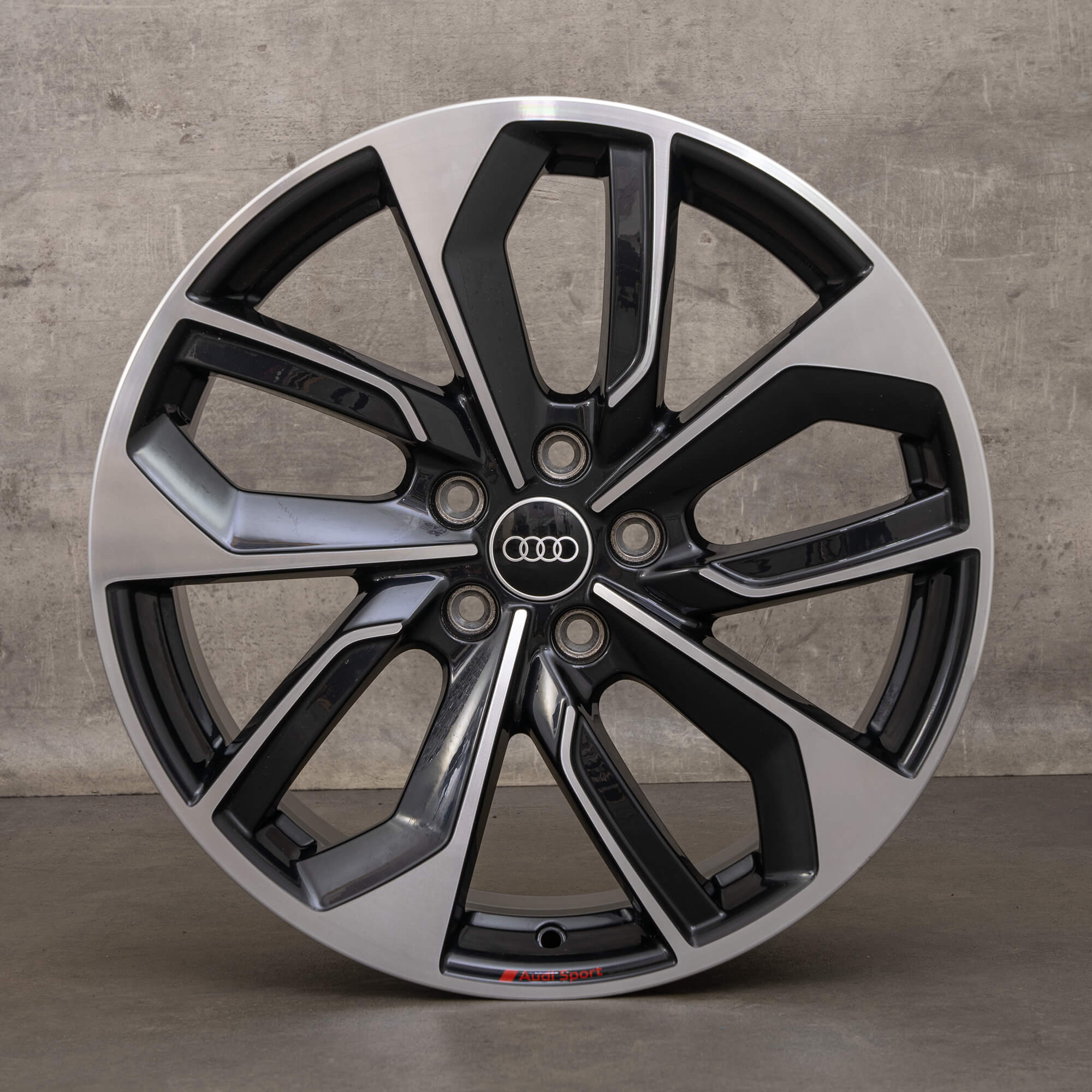 Originele Audi A3 S3 8Y 19 inch velgen 8Y0601025S Edge zwart hoogglans