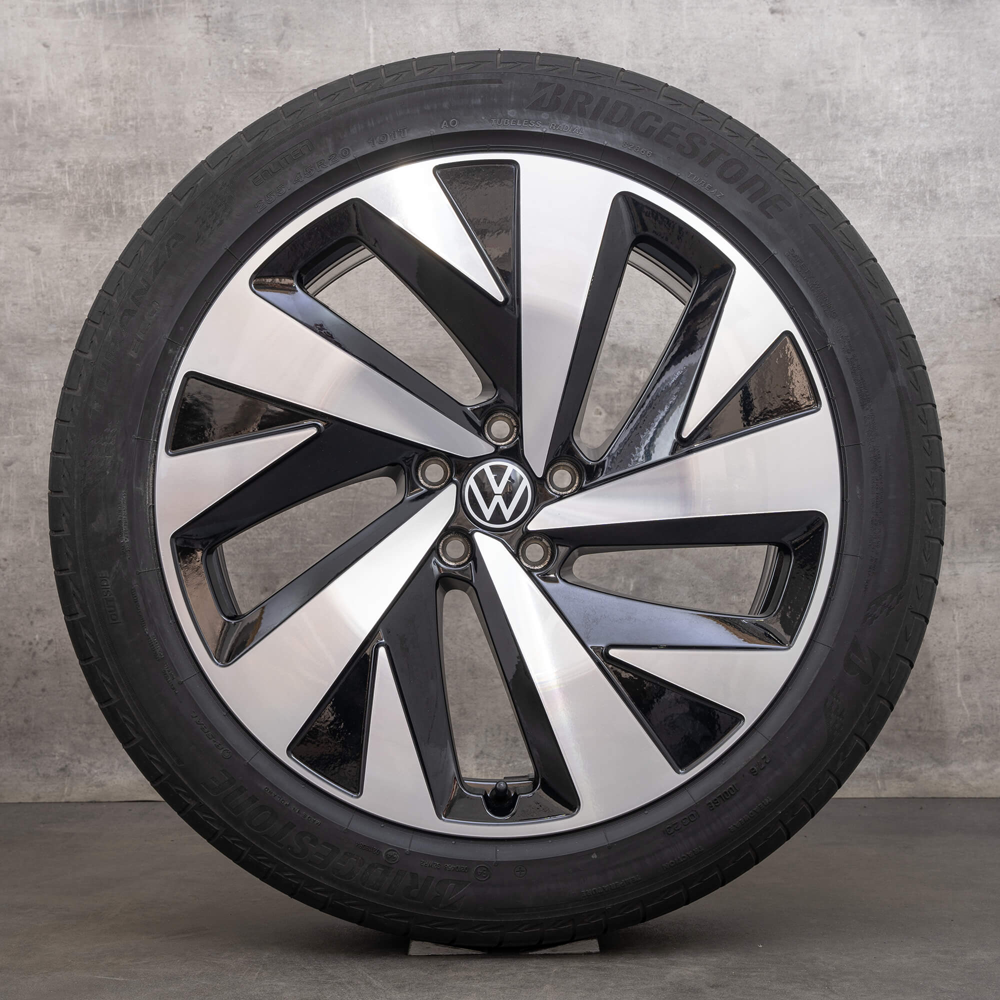 VW ID.4 ID.5 E2 Pro summer wheels 20 inch rims tires Drammen