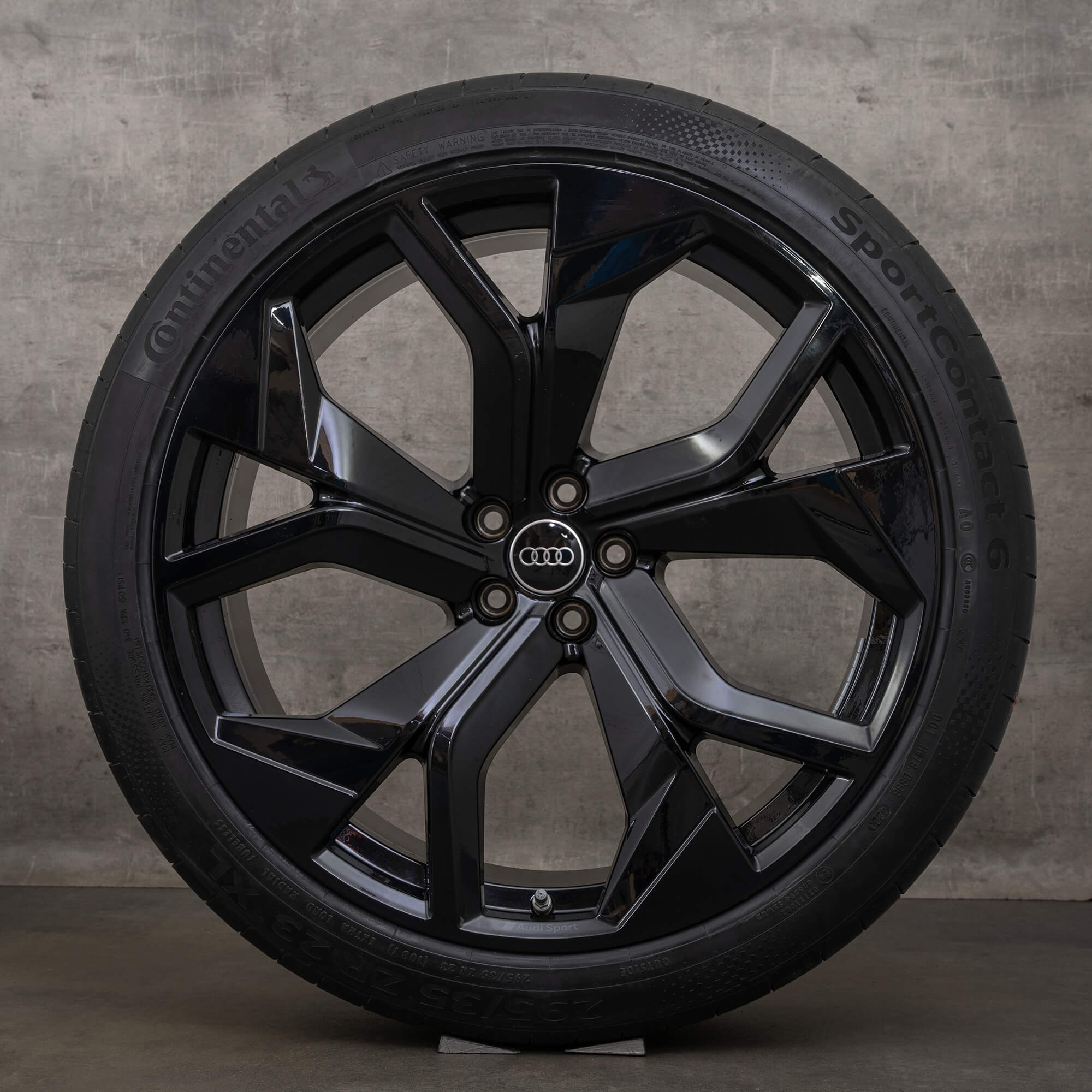 OEM Audi RS Q8 4M8 23 inch summer tires rims 4M8601025DC black