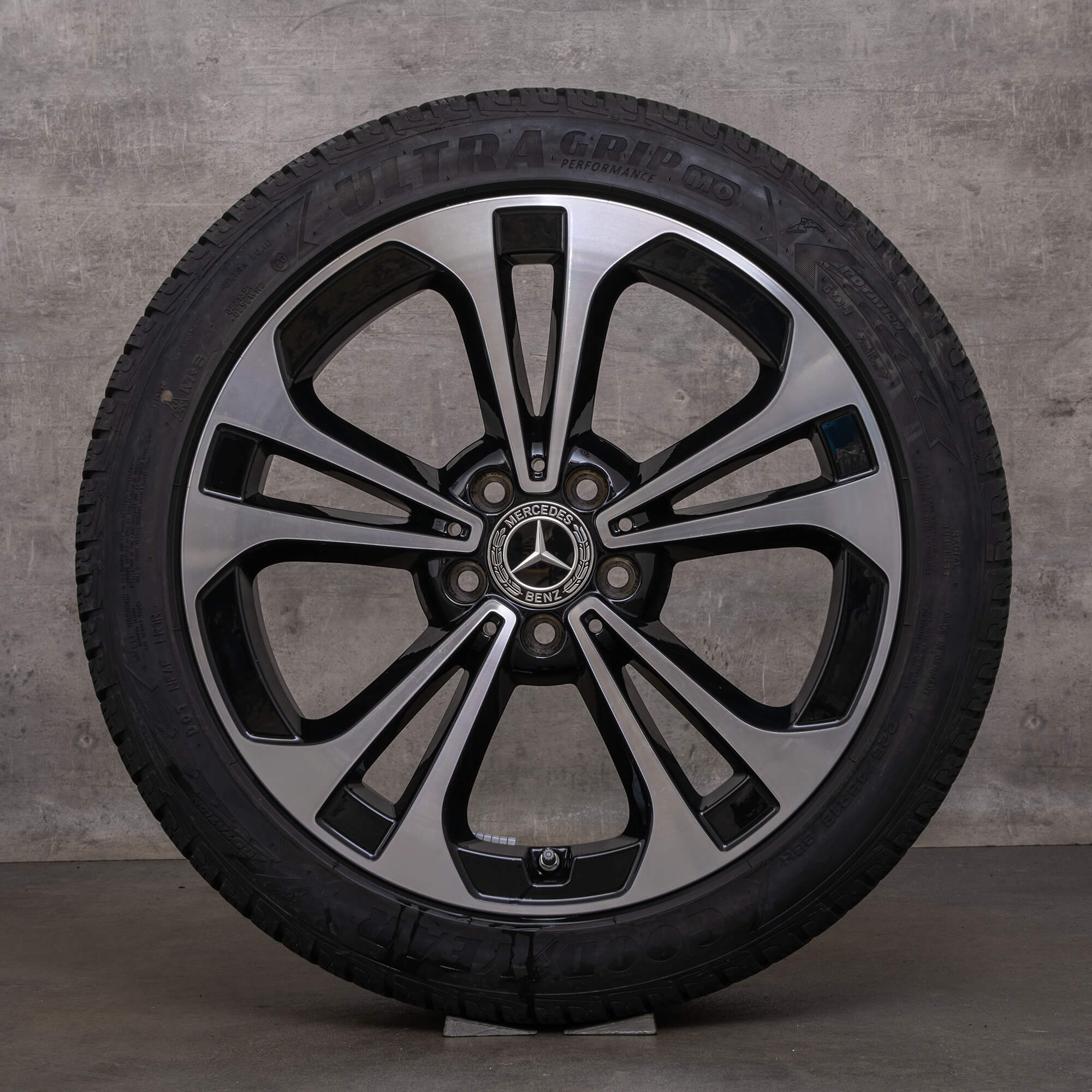 Originele Mercedes Benz C-Klasse winterwielen 18 inch W206 S206 velgen A2064016200 zwart gepolijst