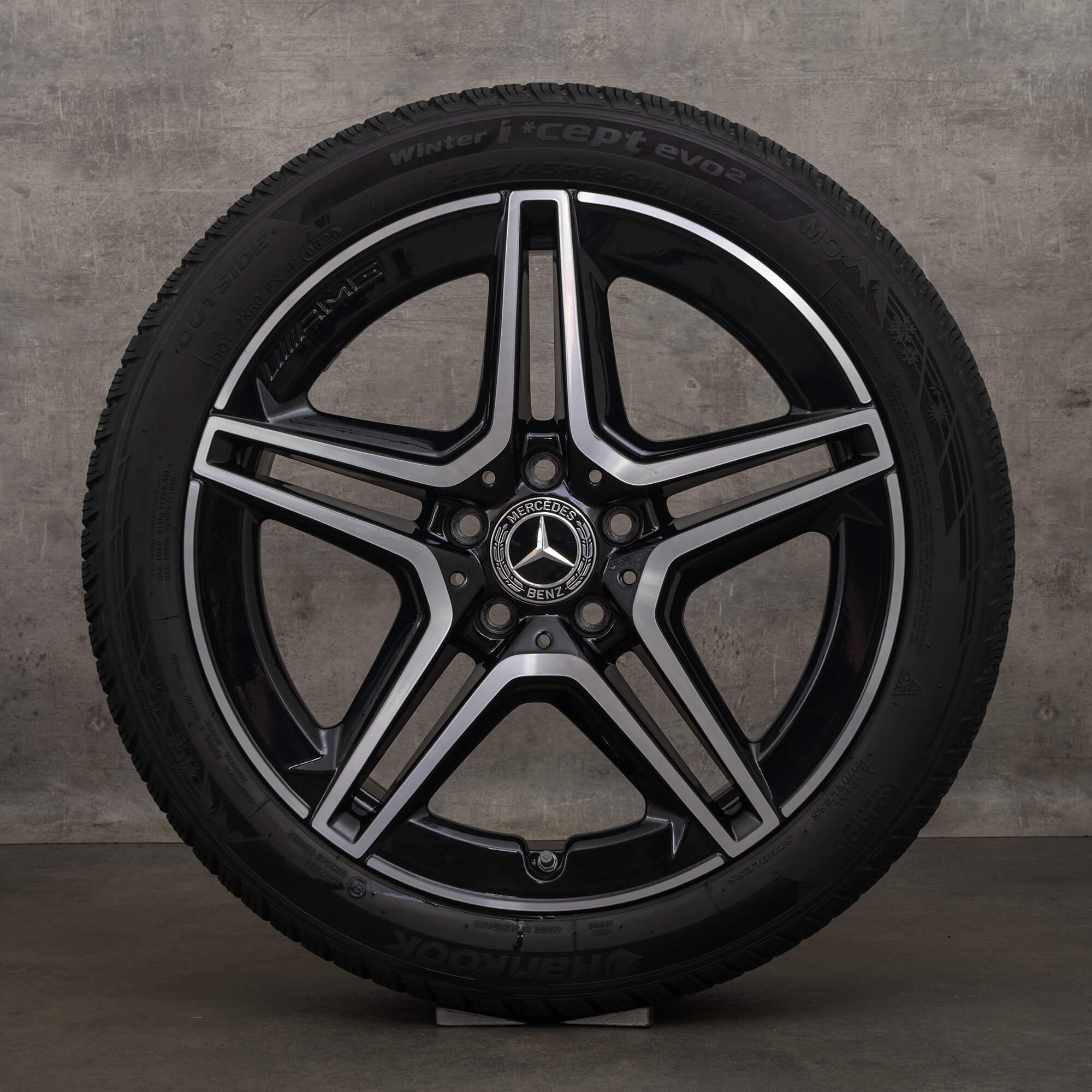 Originale AMG Mercedes Benz AB Klasse CLA vinterhjul 18 tommer W177 W247 X118 C118 felger A1774011500 svart polert