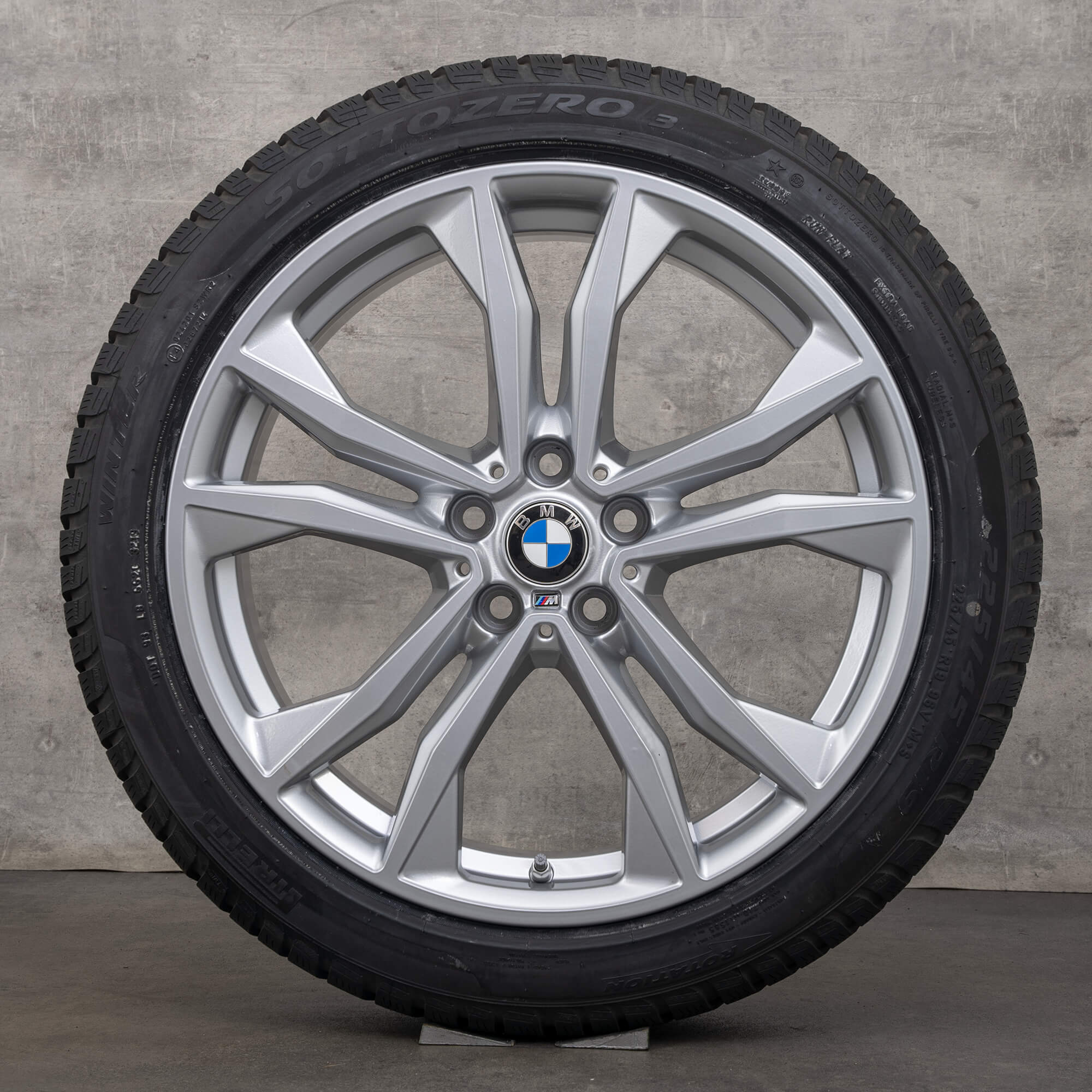 BMW X1 F48 X2 F39 winter wheels 19 inch rims tires 6 - 7 mm 715 M