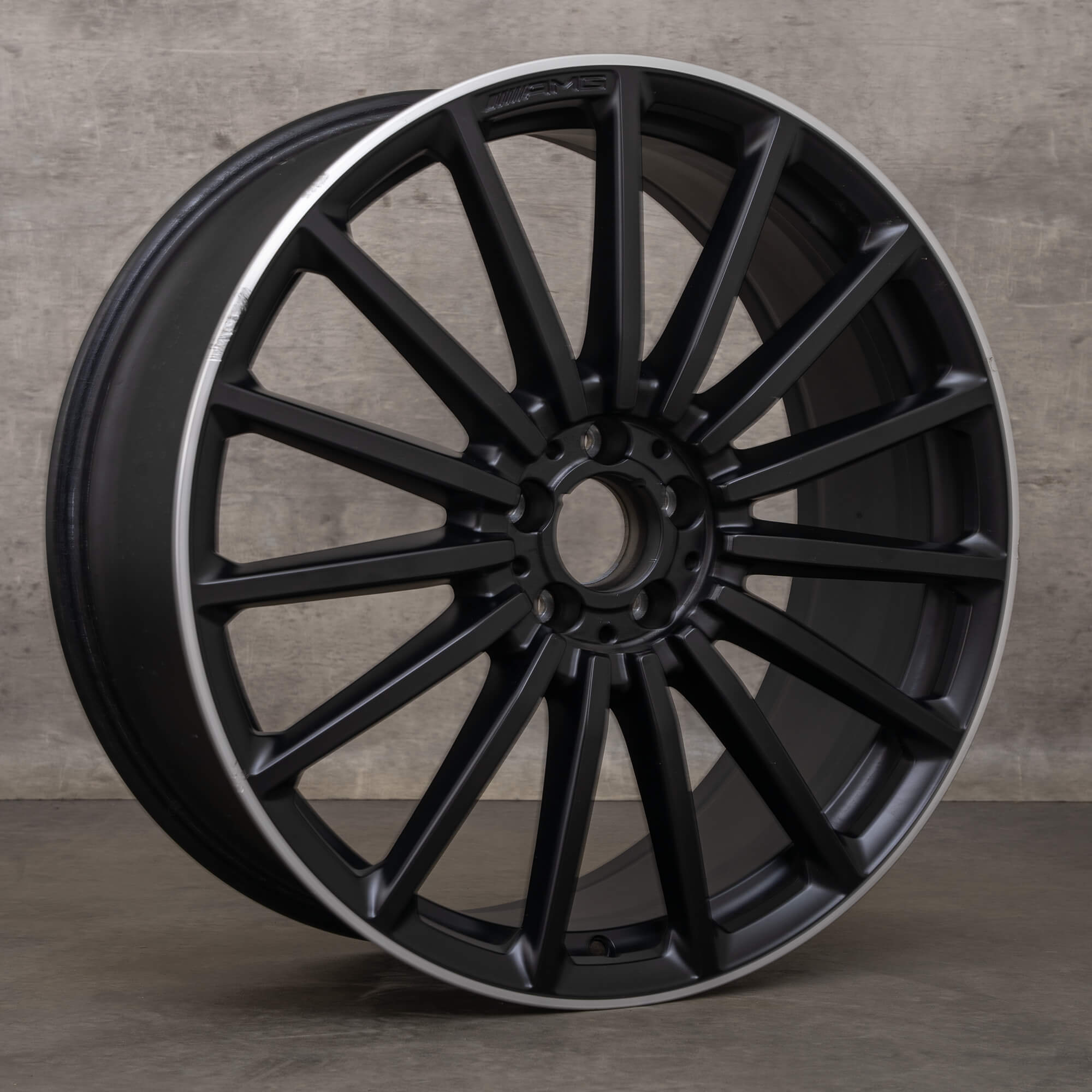 Original AMG Mercedes Benz GLA35 45 X247 H247 21 inch rim A2474012200 black