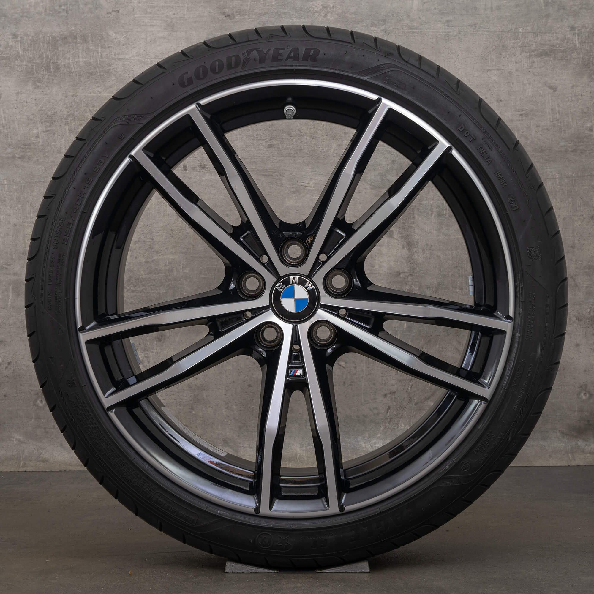 OEM BMW 2 Series G42 3 G20 G21 4 G22 G23 19 inch rims summer tires 8090094 8090095 black