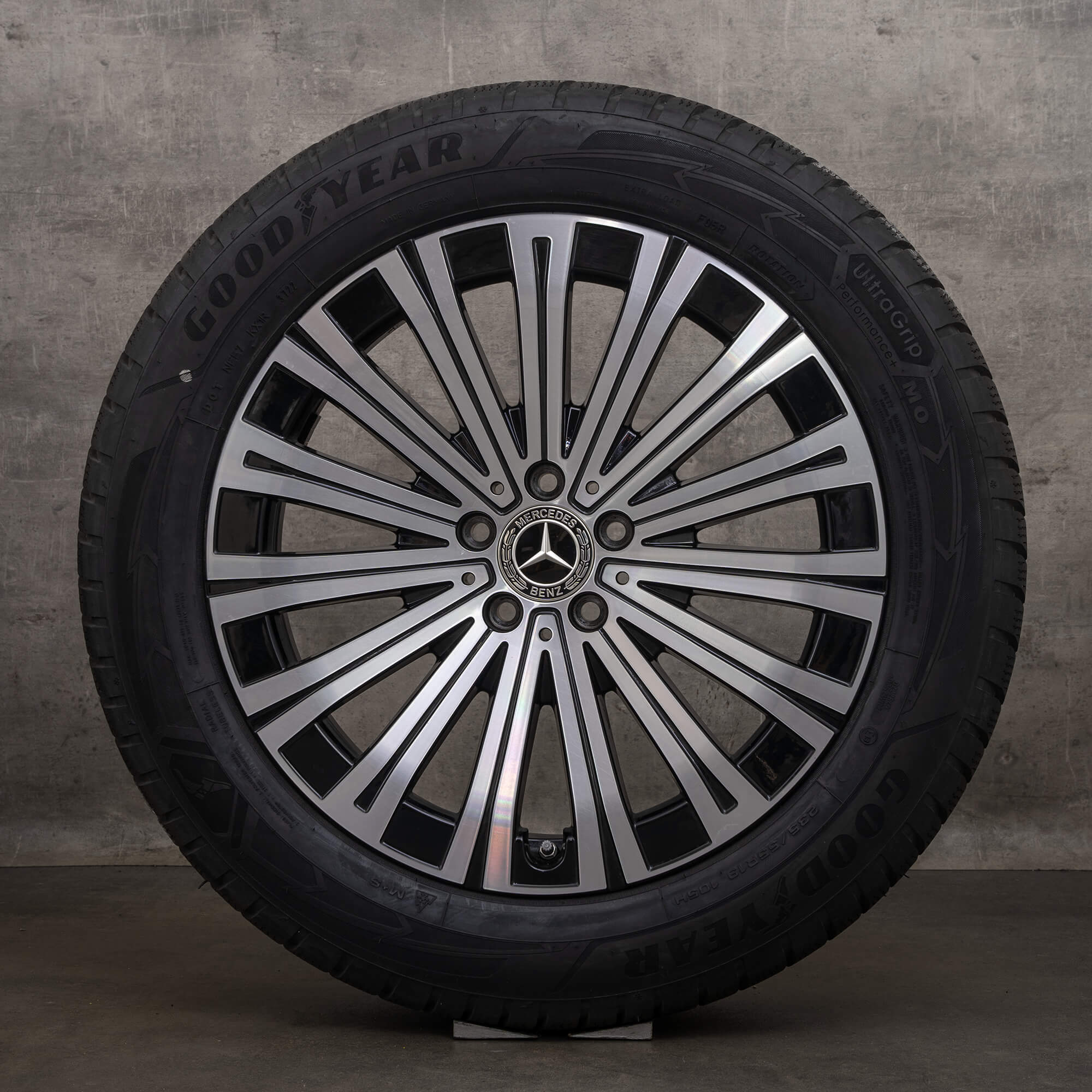 Originele Mercedes Benz EQS winterwielen 19 inch V297 velgen A2974010500 zwart hoogglans