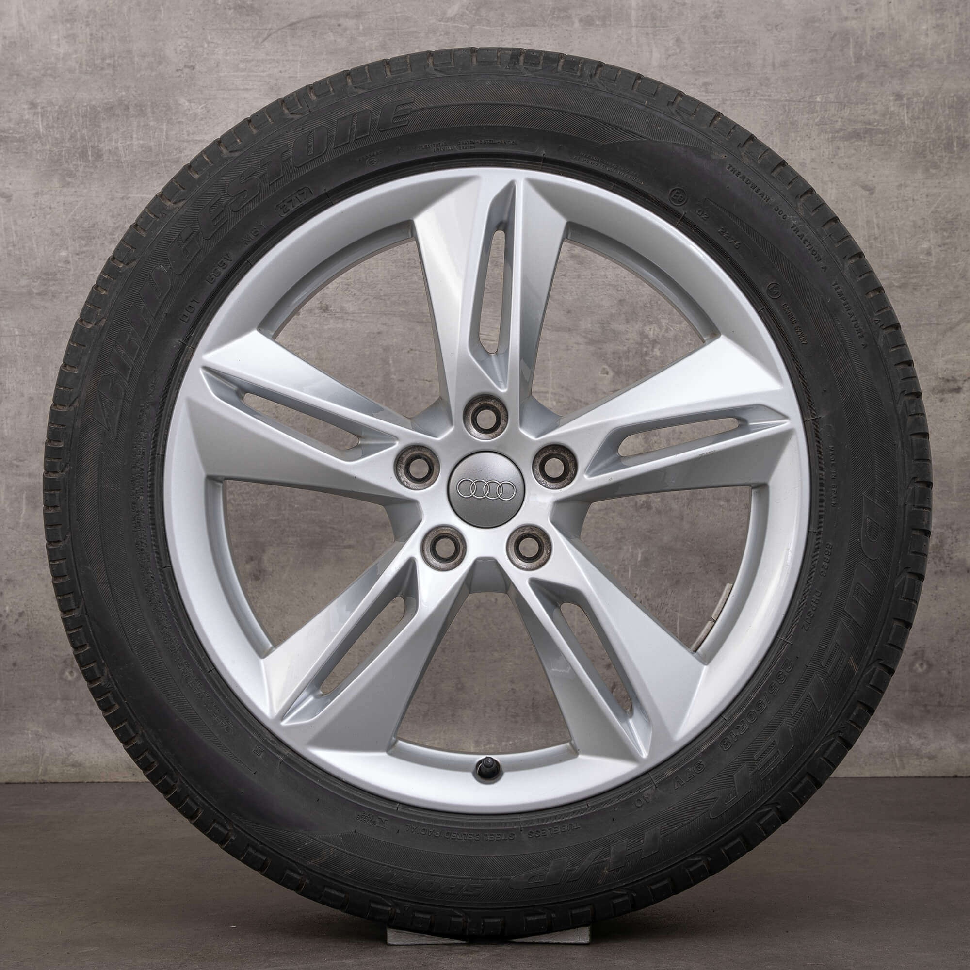 Original Audi Q3 8U 18 inch jante de vara anvelope 8U0601025AB argintiu