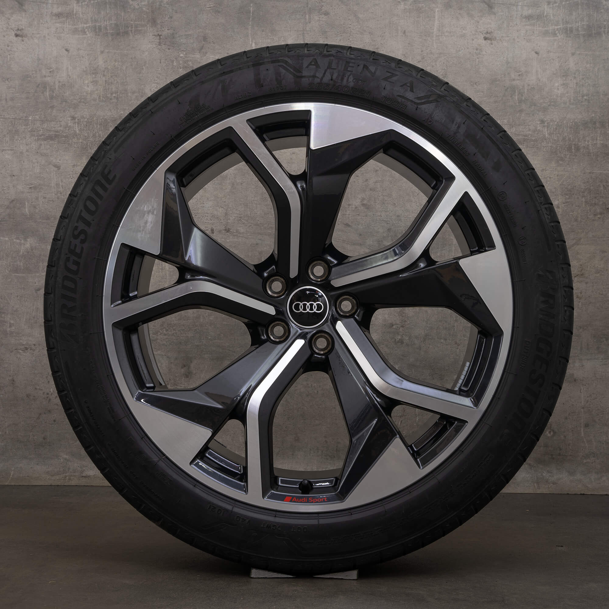 Jante originale Audi e-tron 21 inch S GE roți de vară Aero 4KE601025AD negru lucios