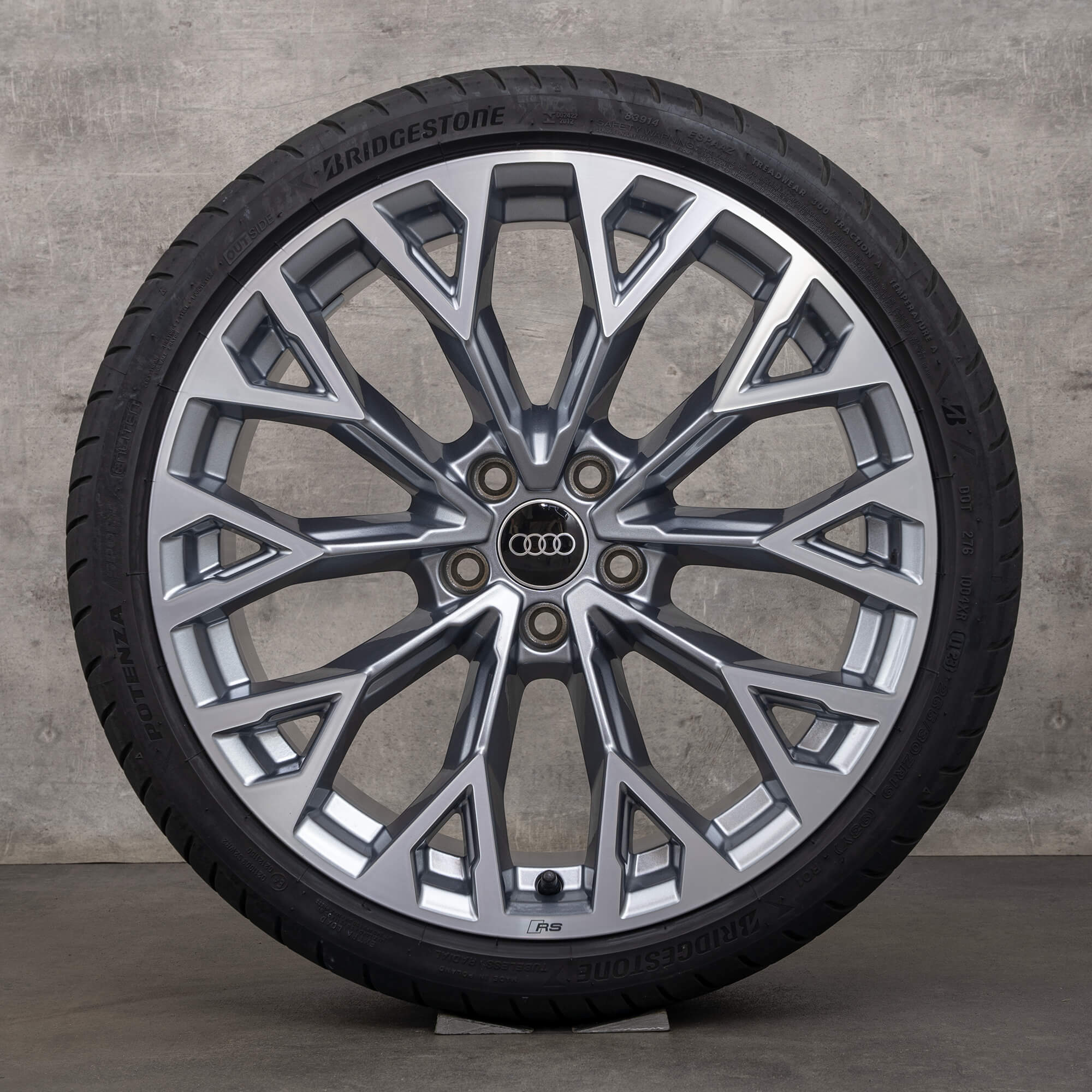 Audi RS3 8Y ruote estive cerchi da 19 pollici pneumatici estivi 8Y0601025BM
