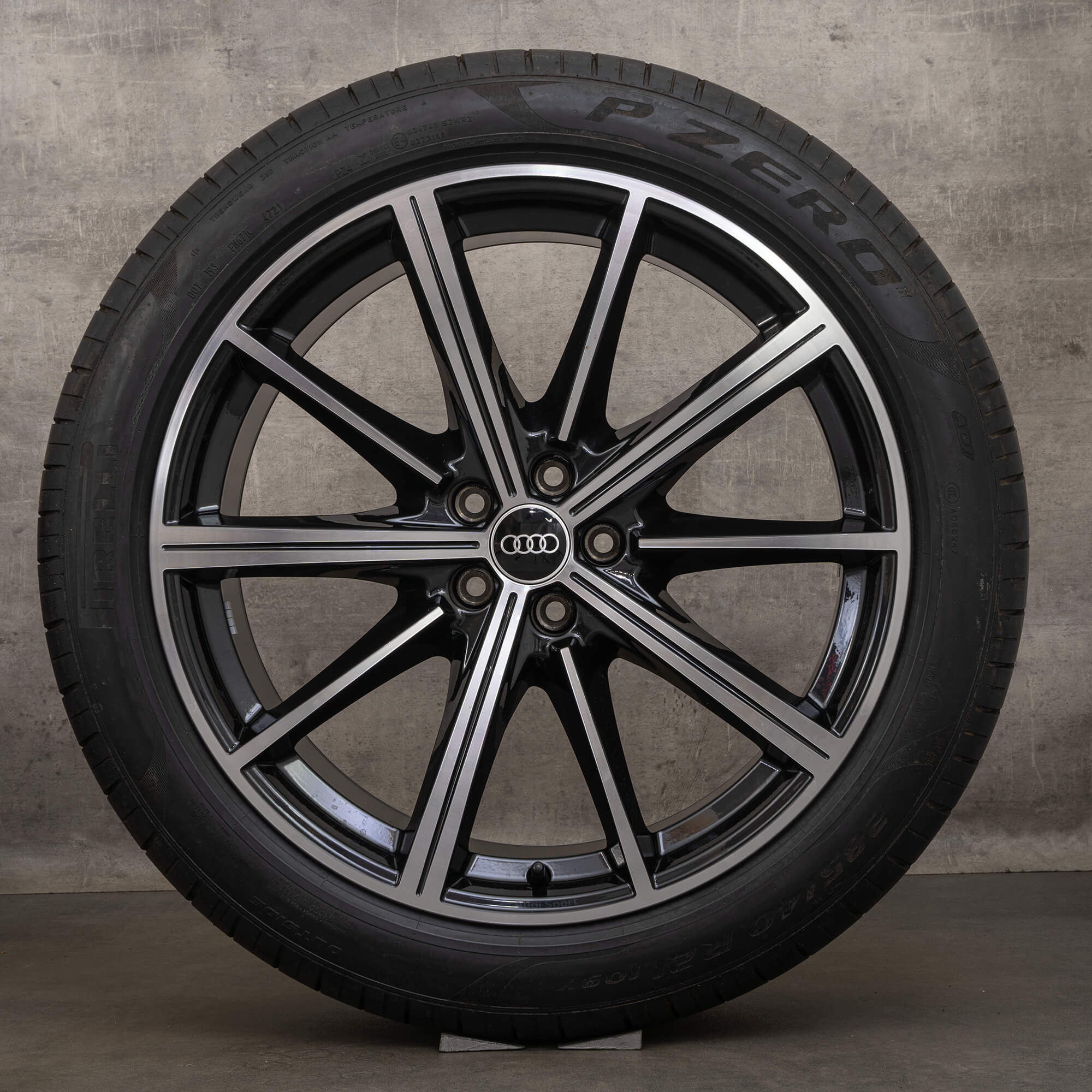 OEM Audi Q7 SQ7 4M 21 inch summer tires rims 4M0601025CC black