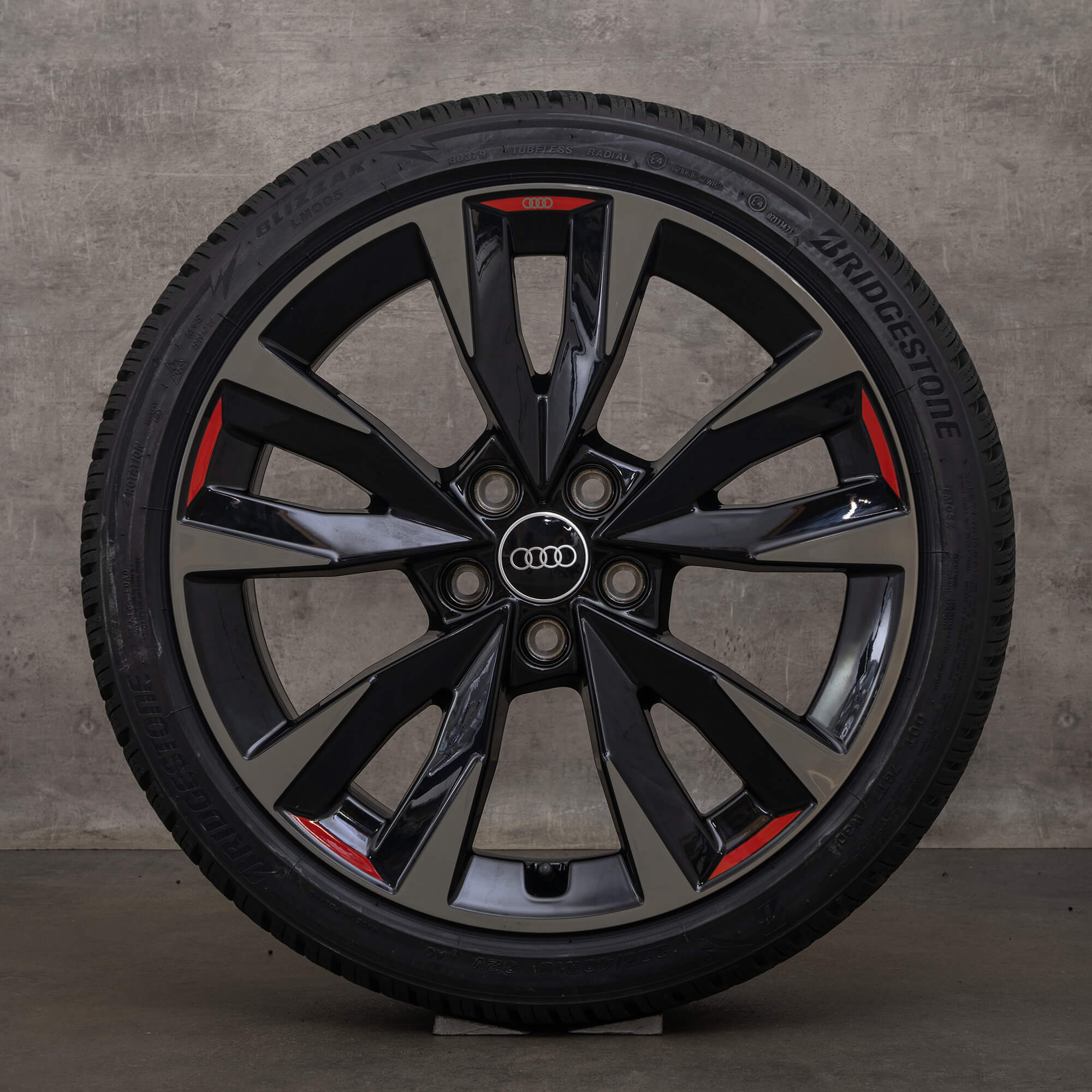 Originele Audi A3 S3 velgen 18 inch 8Y winterwielen 8Y0071498 Acumen zwart hoogglans NIEUW