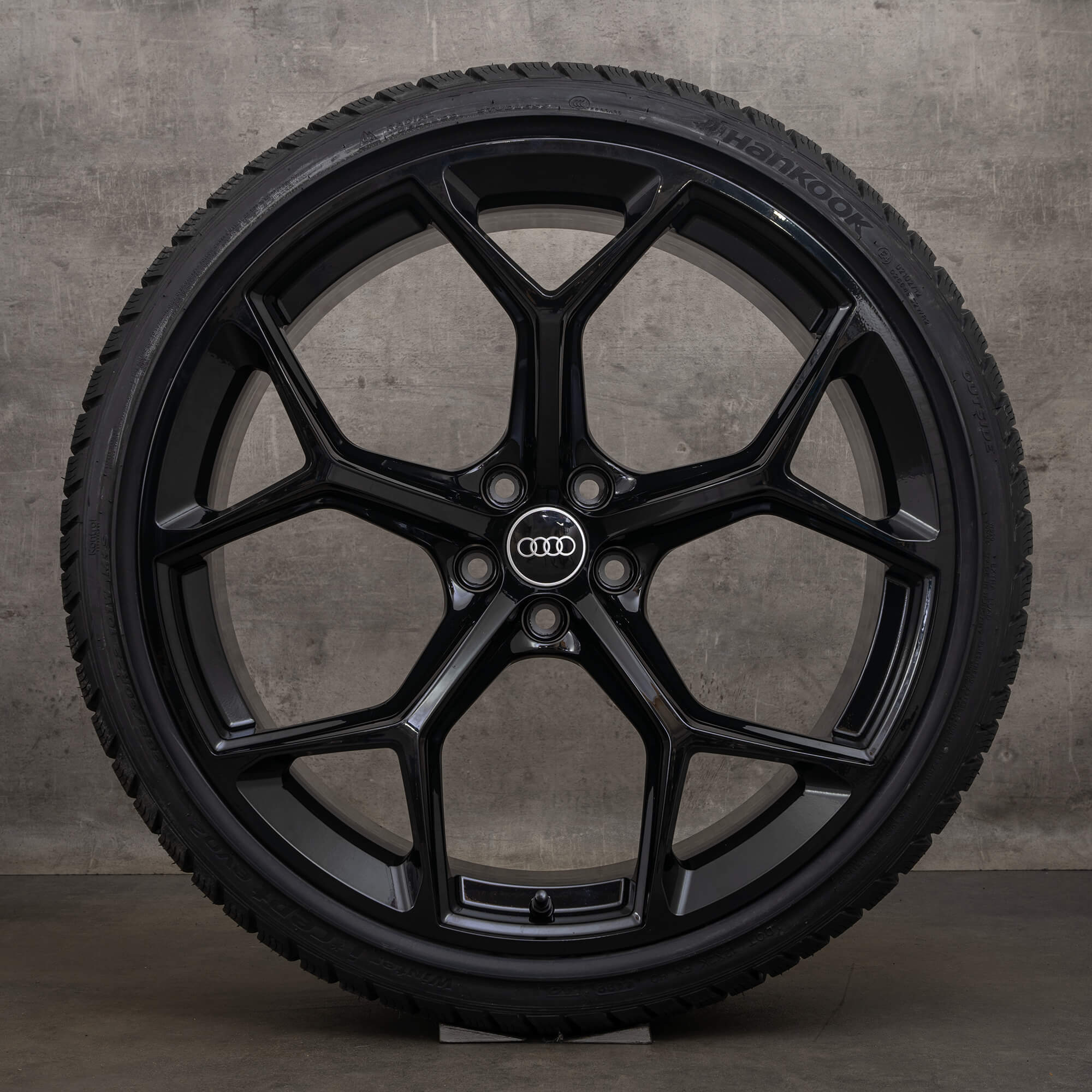 OEM Audi RS6 RS7 4K C8 22 inch rims winter tires 4K0601025BM honeycomb design