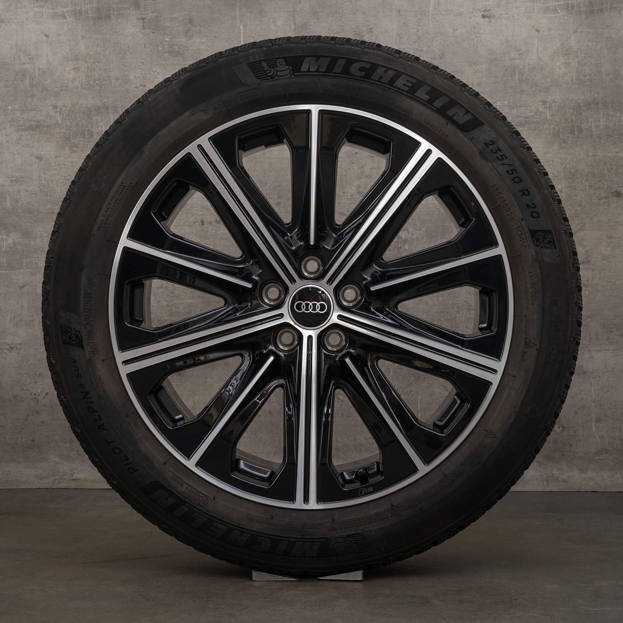 Originele Audi Q4 e tron winterwielen 20 inch F4 velgen 89A601025K 89A601025AB zwart hoogglans