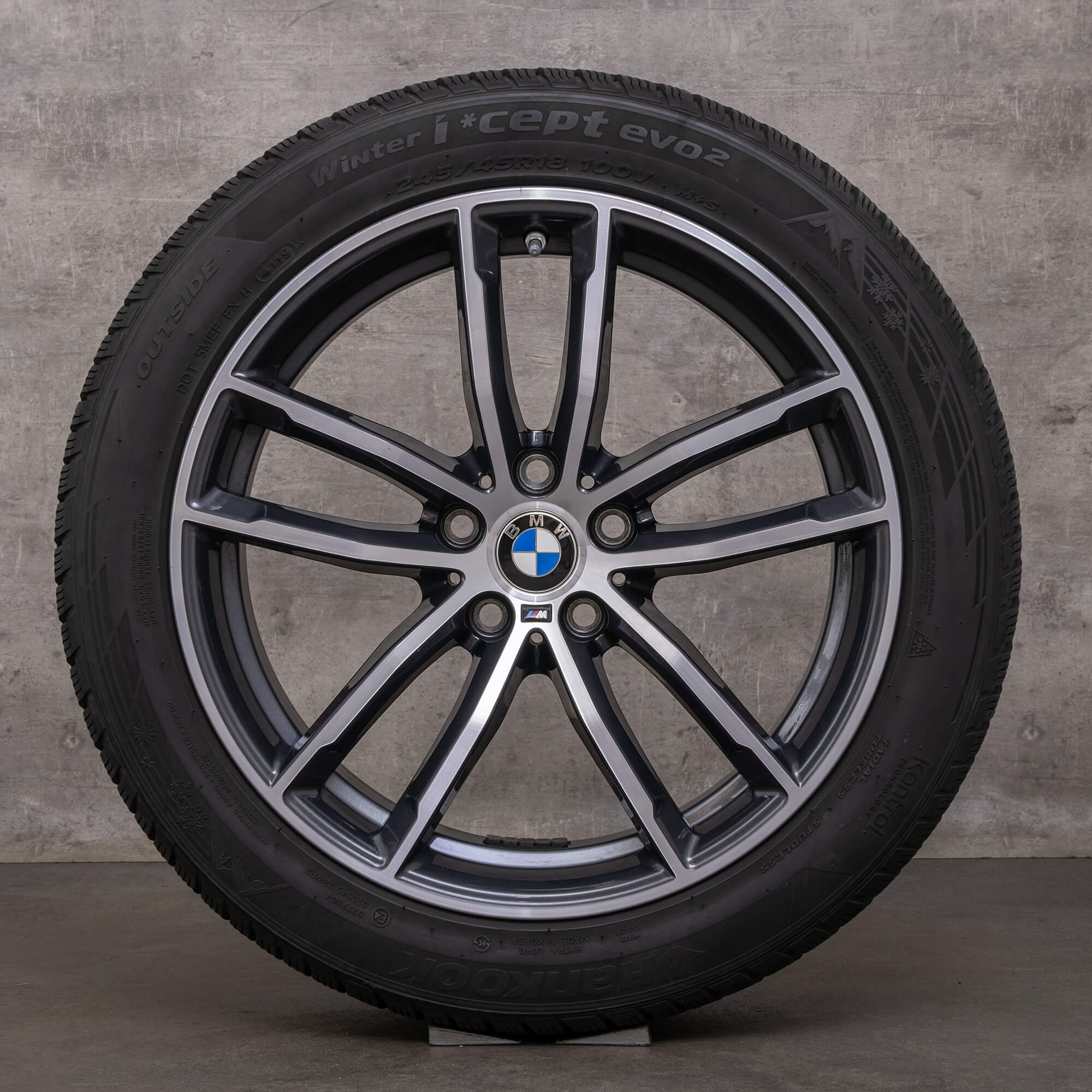 OEM BMW 5 Series winter wheels 18 inch G30 G31 rims styling 662 M 8093405 8093406 ferricgrey front polish