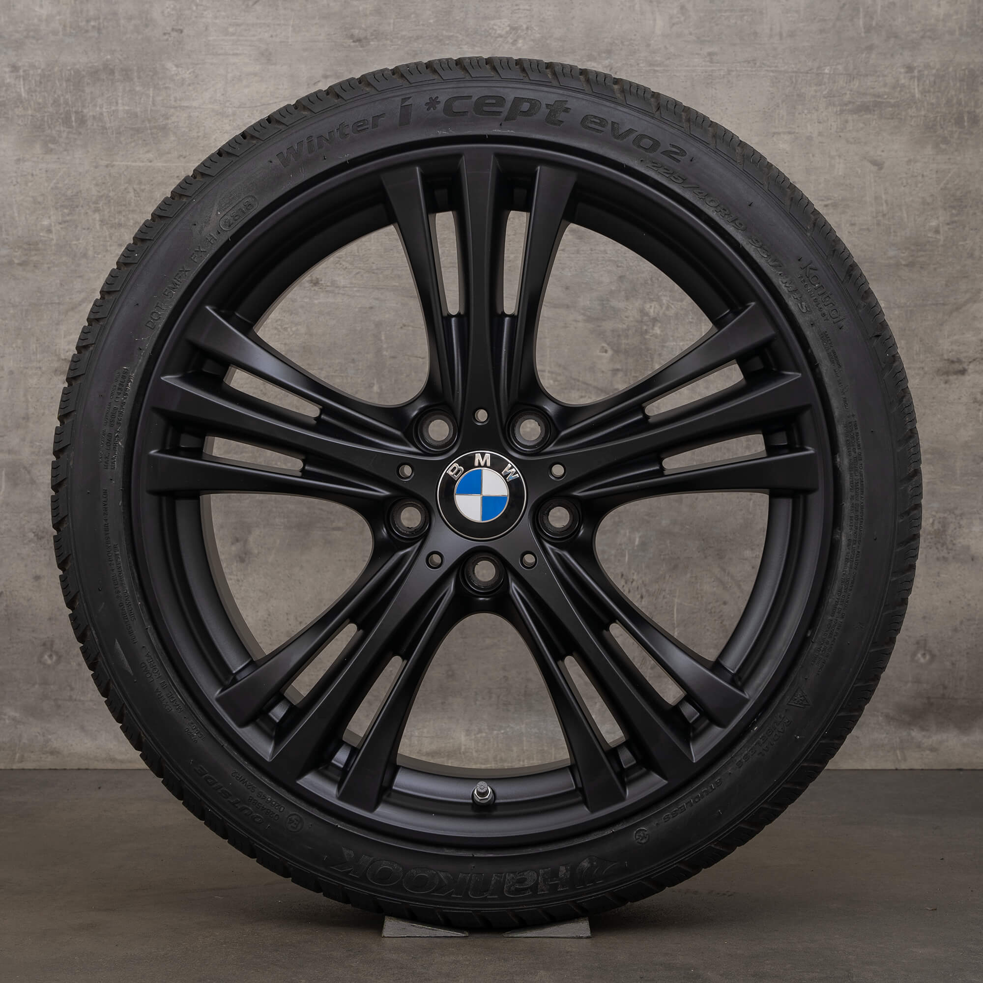 BMW Série 3 F30 F31 4 F32 F33 F36 Jantes hiver 19 pouces style 407 jantes pneus 6857565 peints en noir