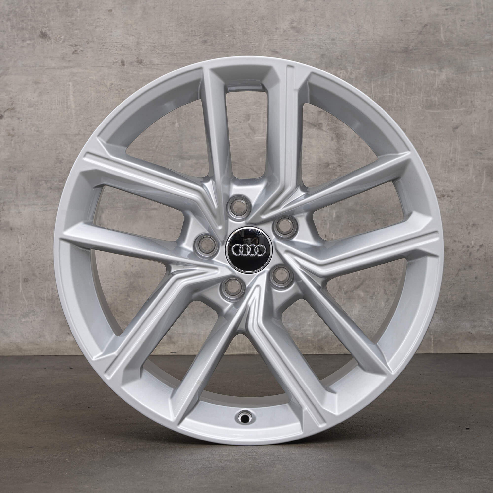 OEM Audi A5 S5 F5 8W B9 18 inch rims 8W0601025FL 8.5 x ET29 NEW