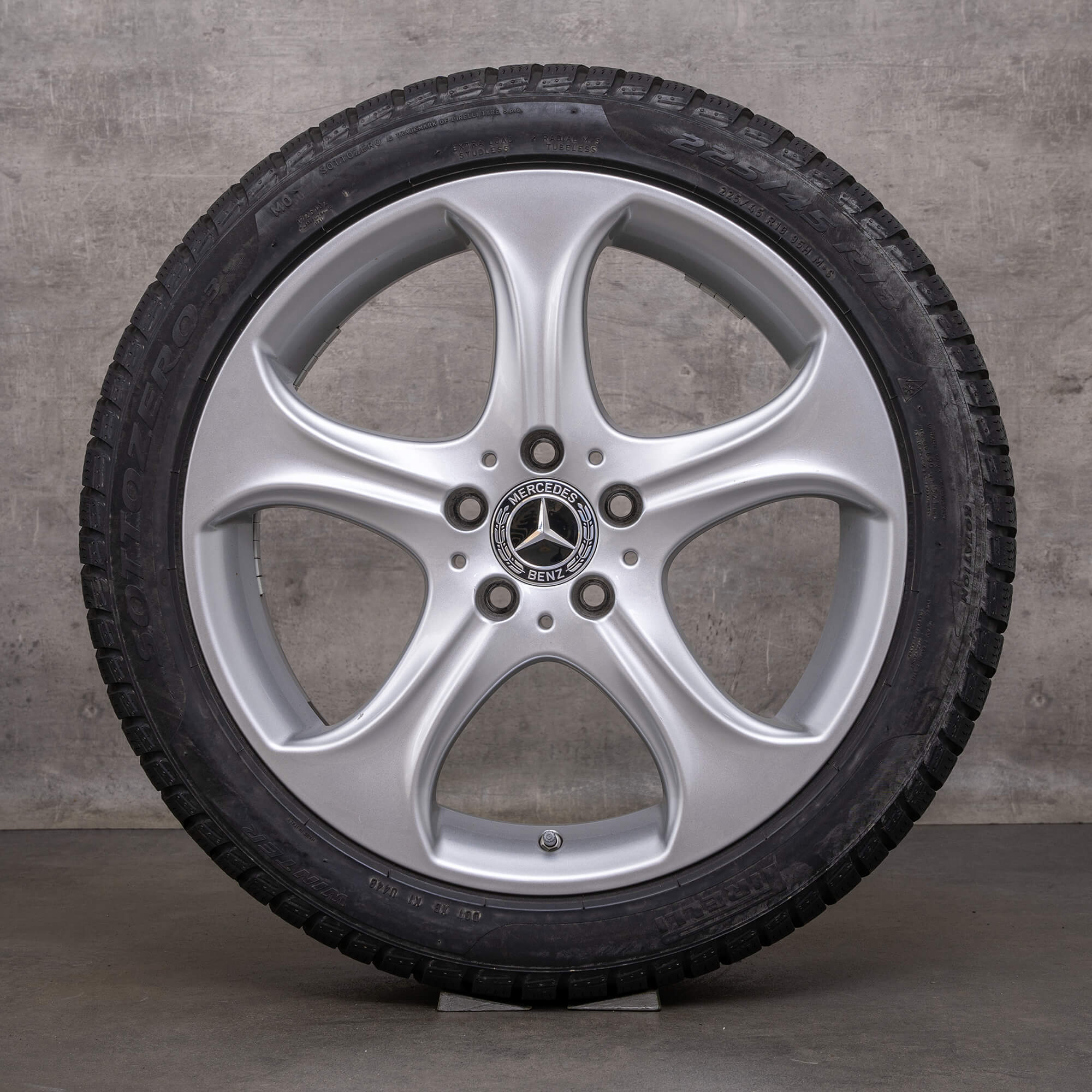 Originele Mercedes Benz C-Klasse winterwielen 18 inch W205 S205 C205 A205 velgen A2054010600 zilver