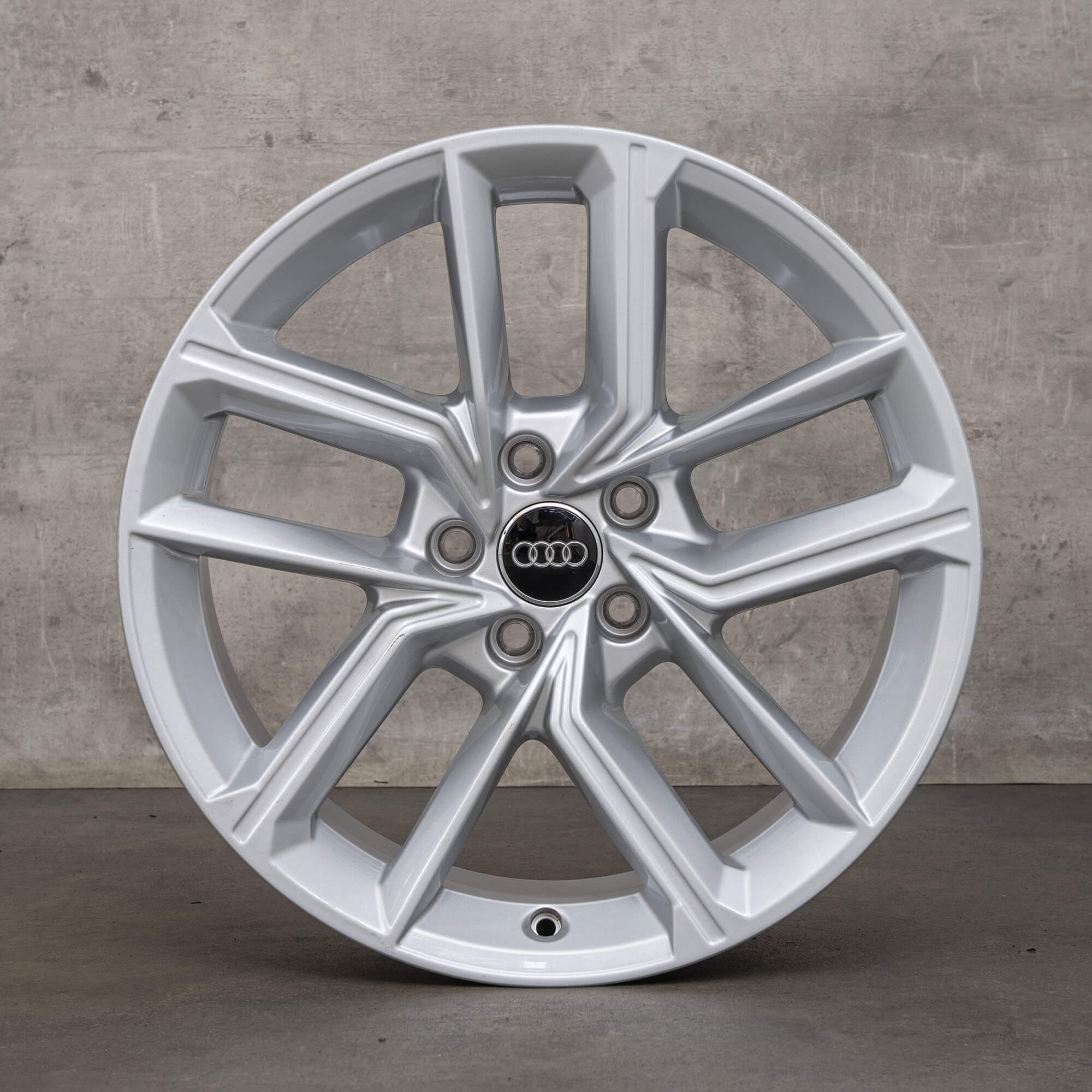 Jante originale Audi A5 S5 F5 8W B9 18 inch 8W0601025FL 8,5 x ET29 NOU