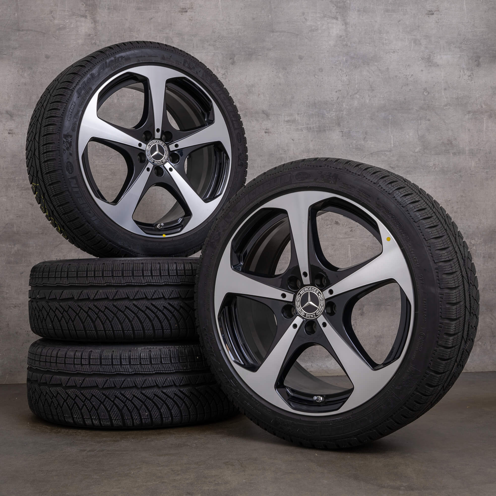 Originele Mercedes Benz C-klasse winterwielen 18 inch W205 S205 A205 C205 velgen A2054014600 A2054014700 zwart glanzend gedraaid