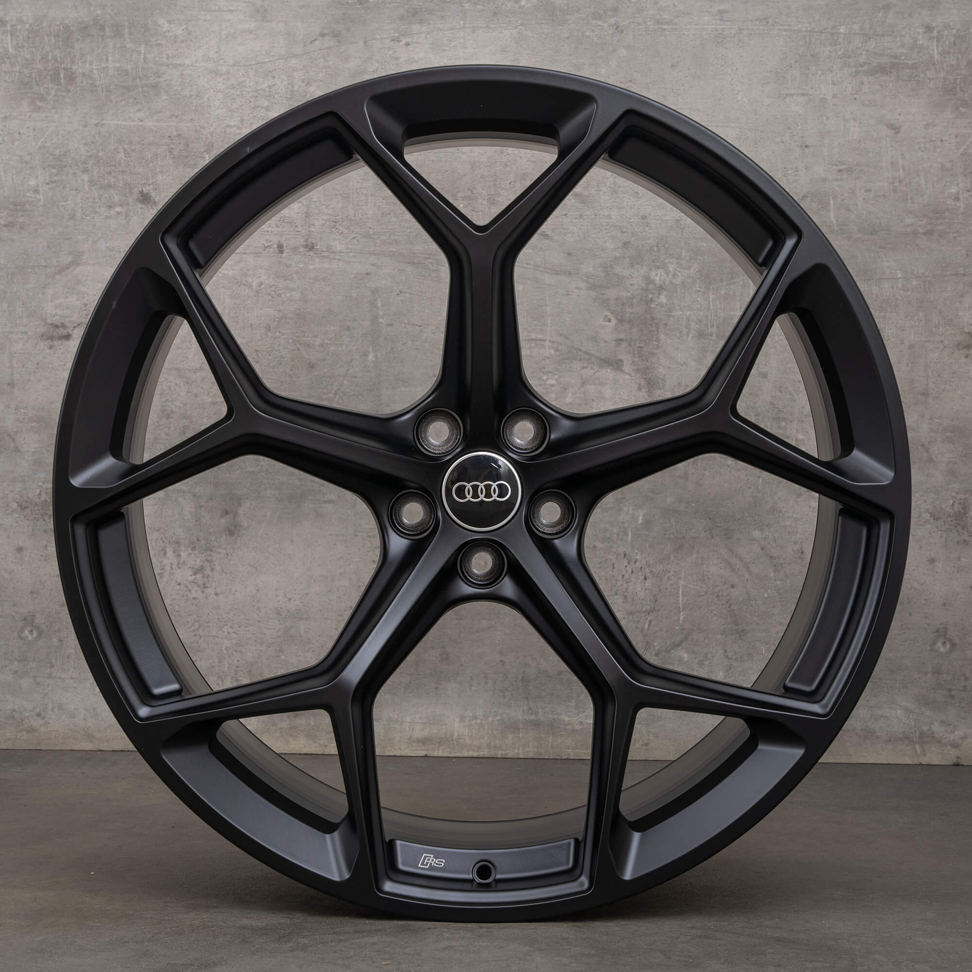 Originele Audi RS Q8 4M8 23 inch velgen 4M8601025CM zwart mat aluminium NIEUW