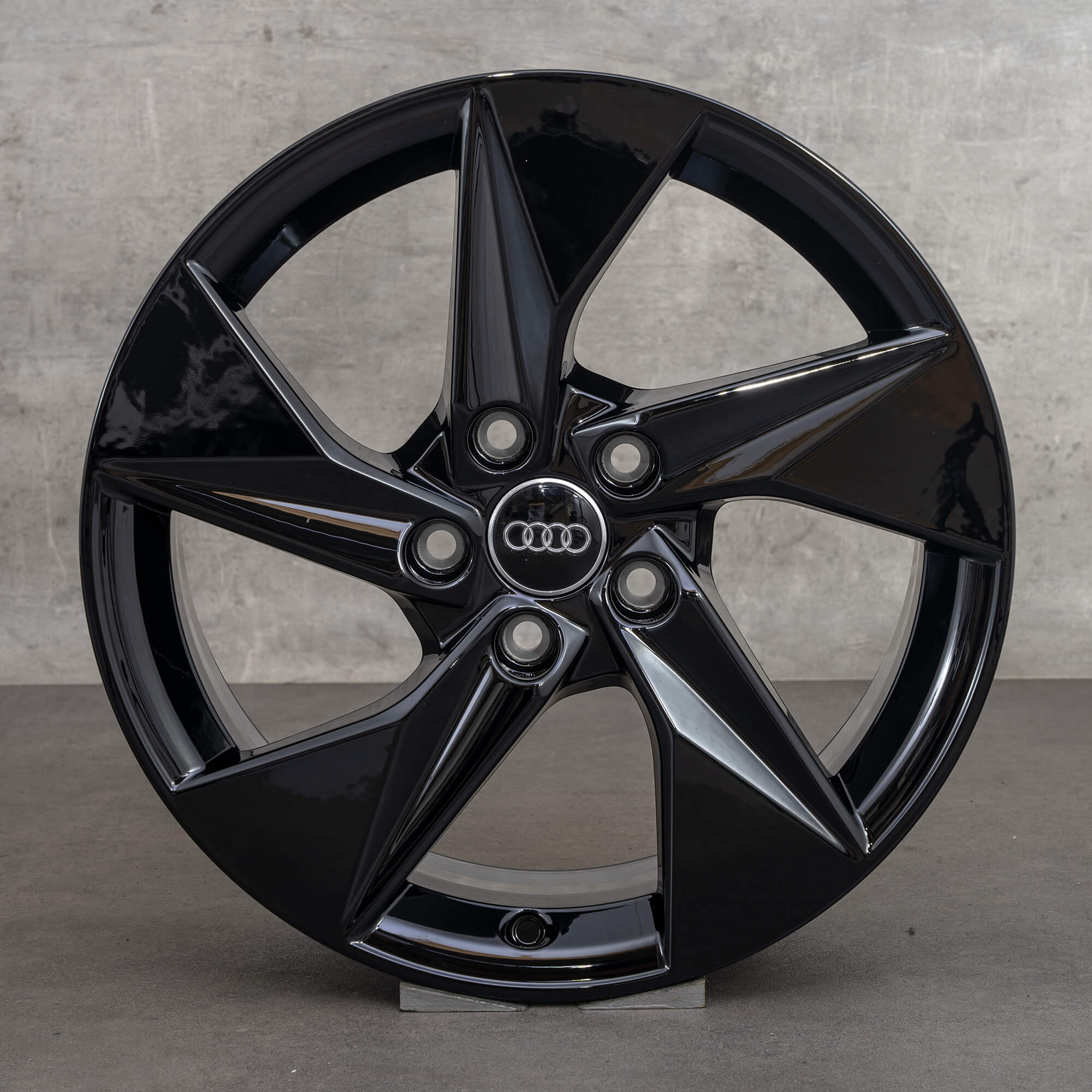 Audi 17 inch rims A3 8Y 8Y0601025A alloy black NEW