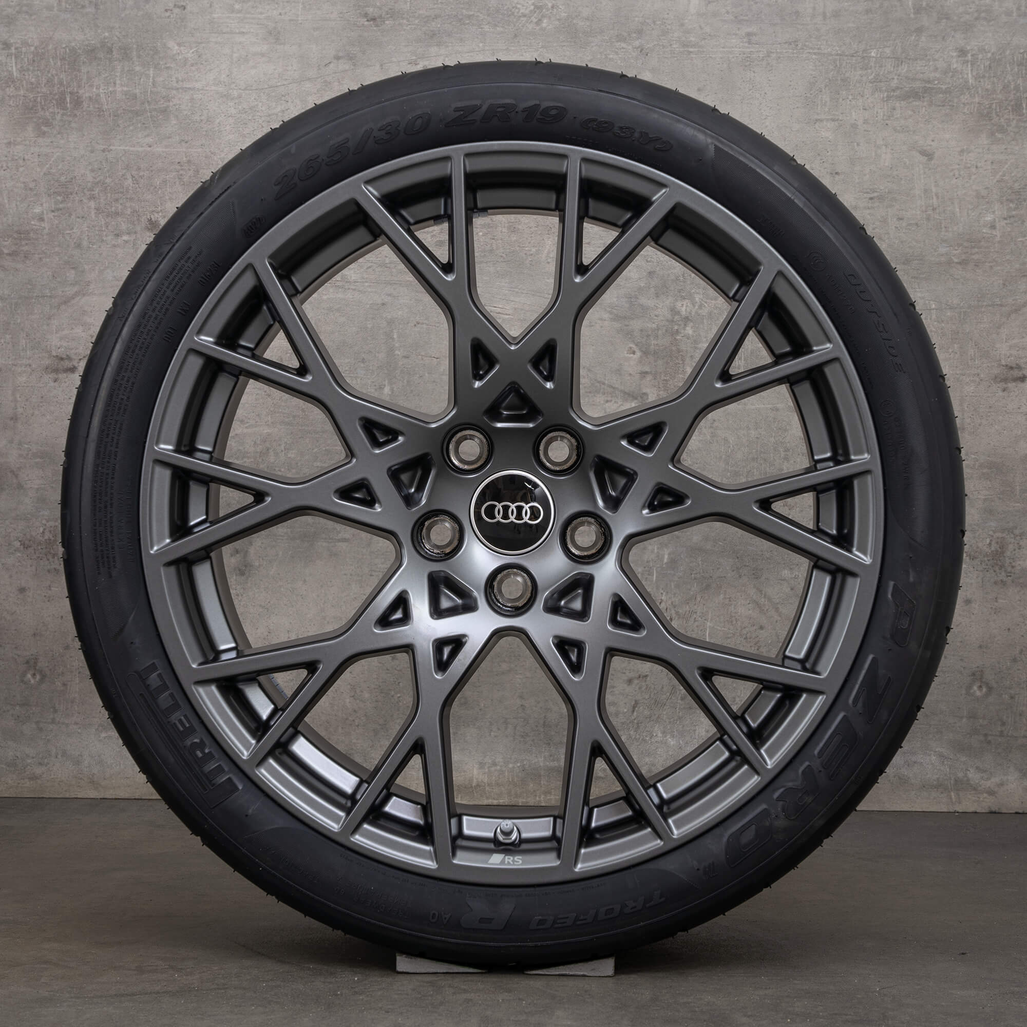 Jante anvelope de iarna originale Audi RS3 8Y 19 inch 8Y0601025CL gri NOU