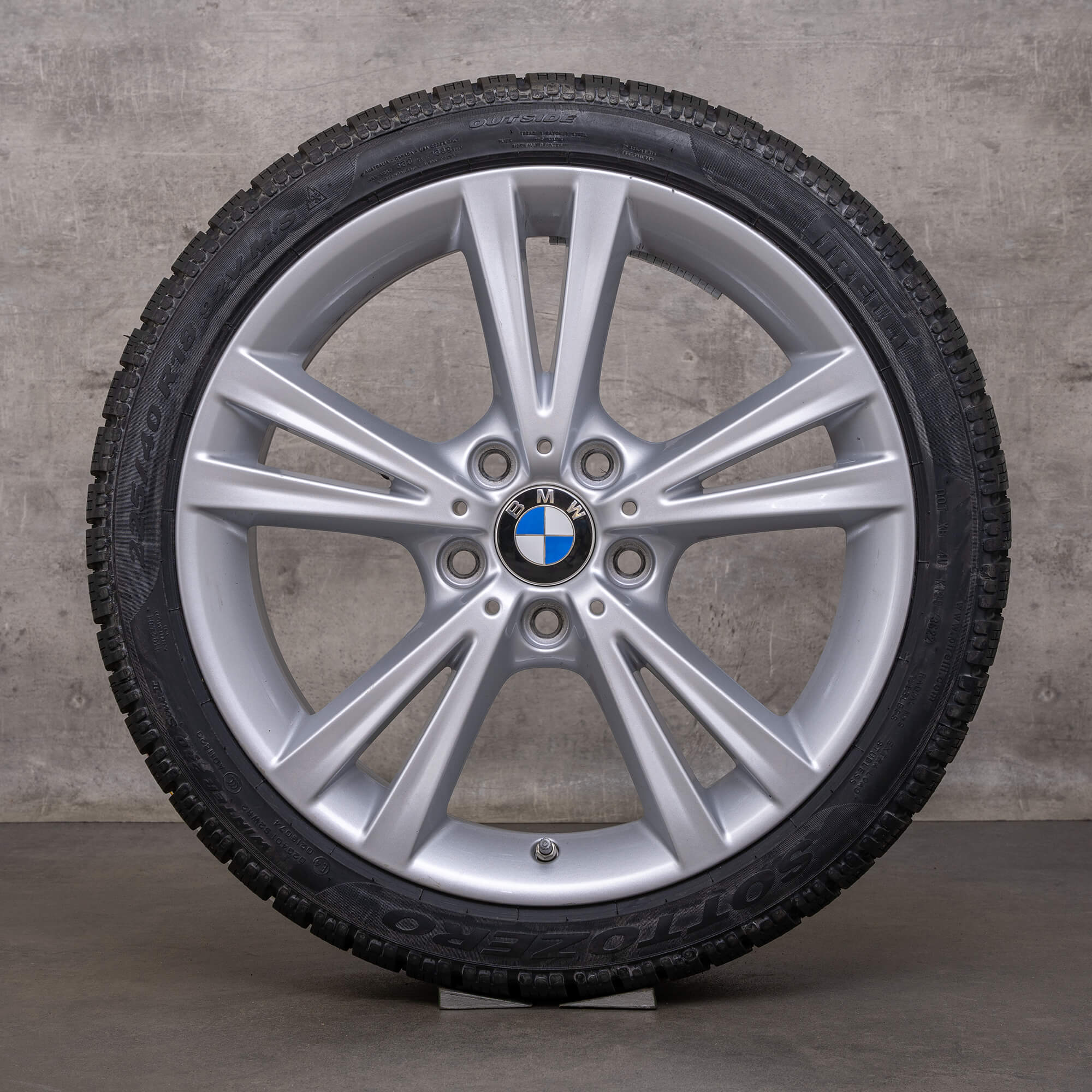 OEM BMW 1 series 2 winter wheels 18 inch F20 F21 F22 F23 rims styling 385 6796212 silver