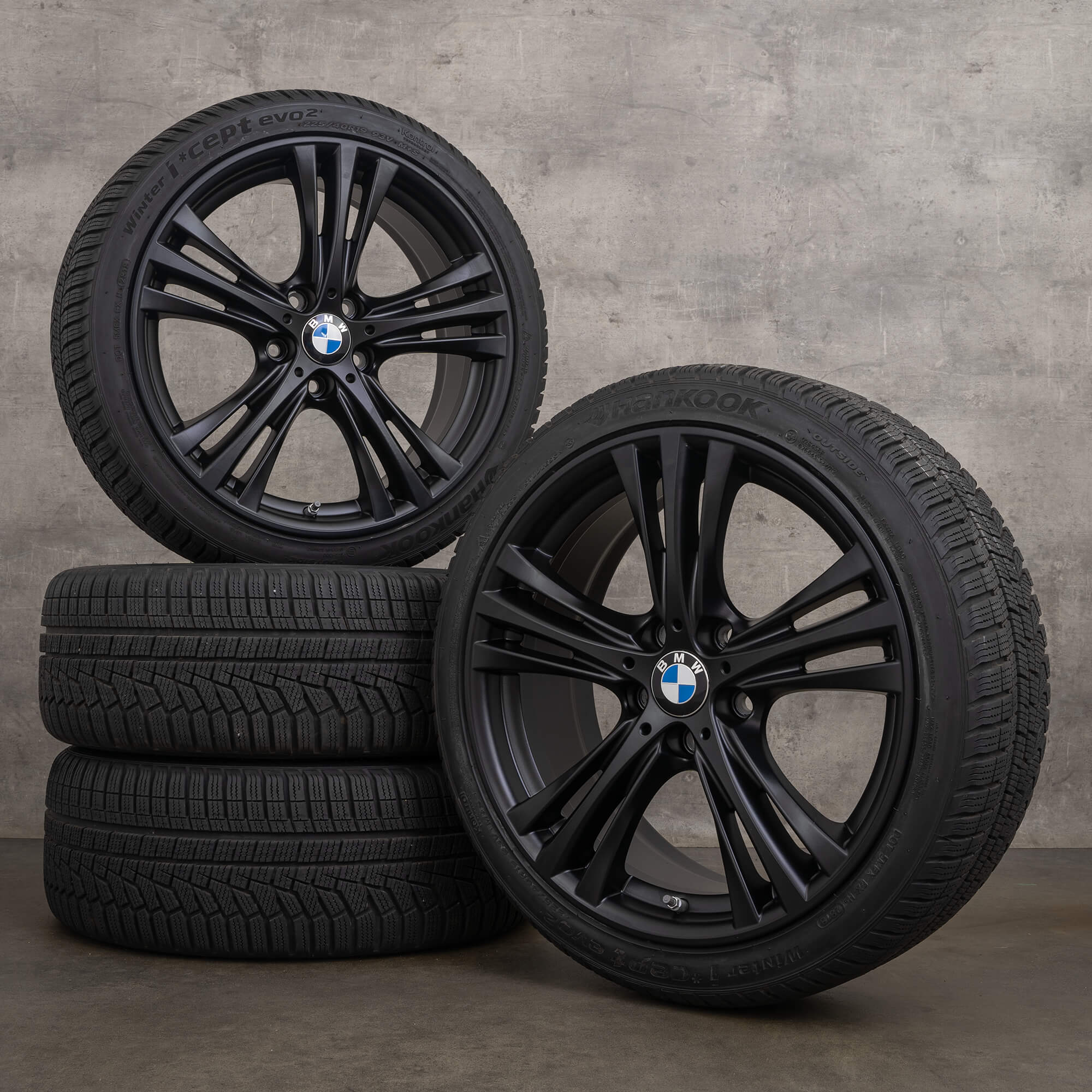 BMW 3-serie F30 F31 4-serie F32 F33 F36 19 tums vinterhjul styling 407 fälgar vinterdäck 6857565 lackerade svart
