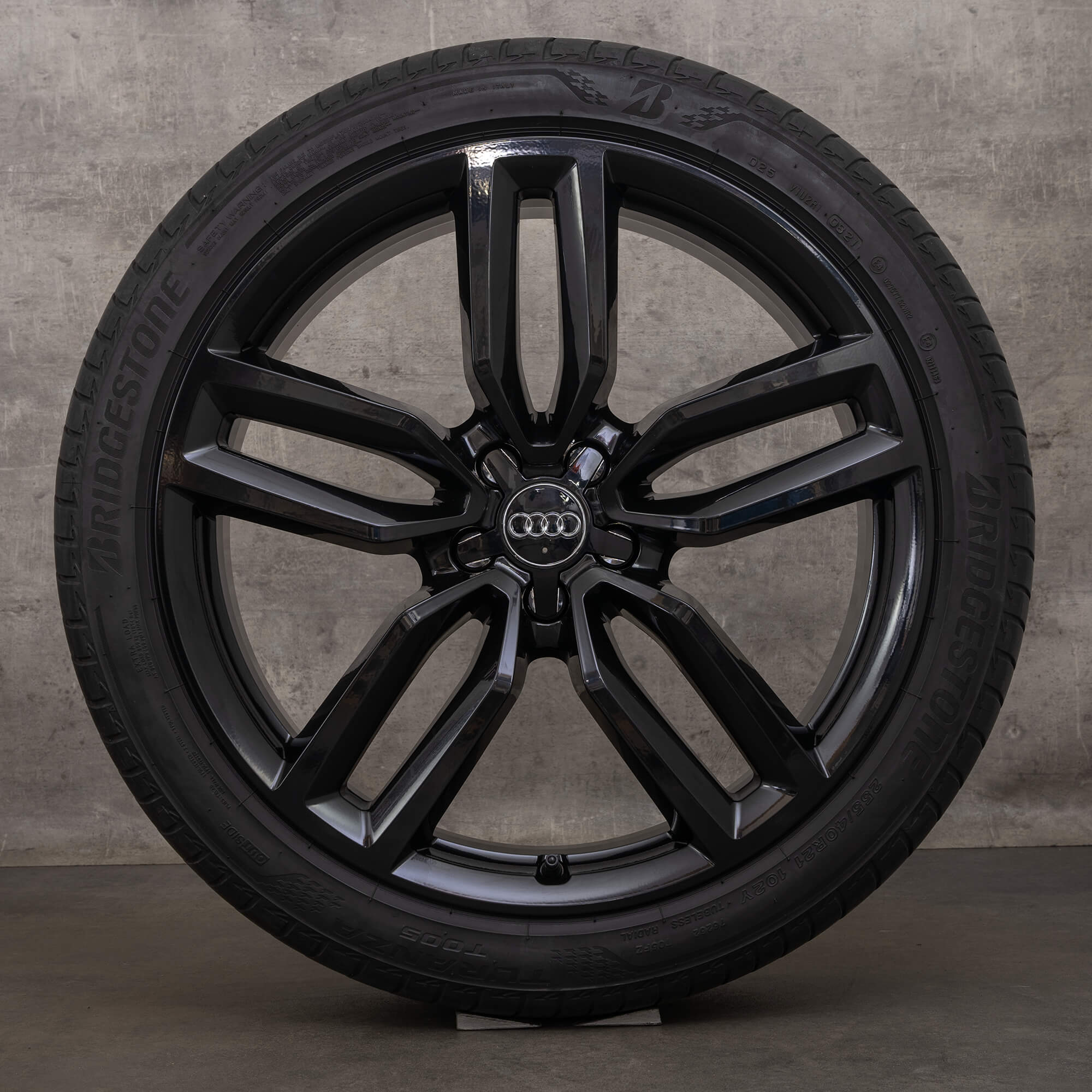 OEM Audi Q5 SQ5 21 inch 8R rims summer tires 8R0601025AM black S-Line wheels