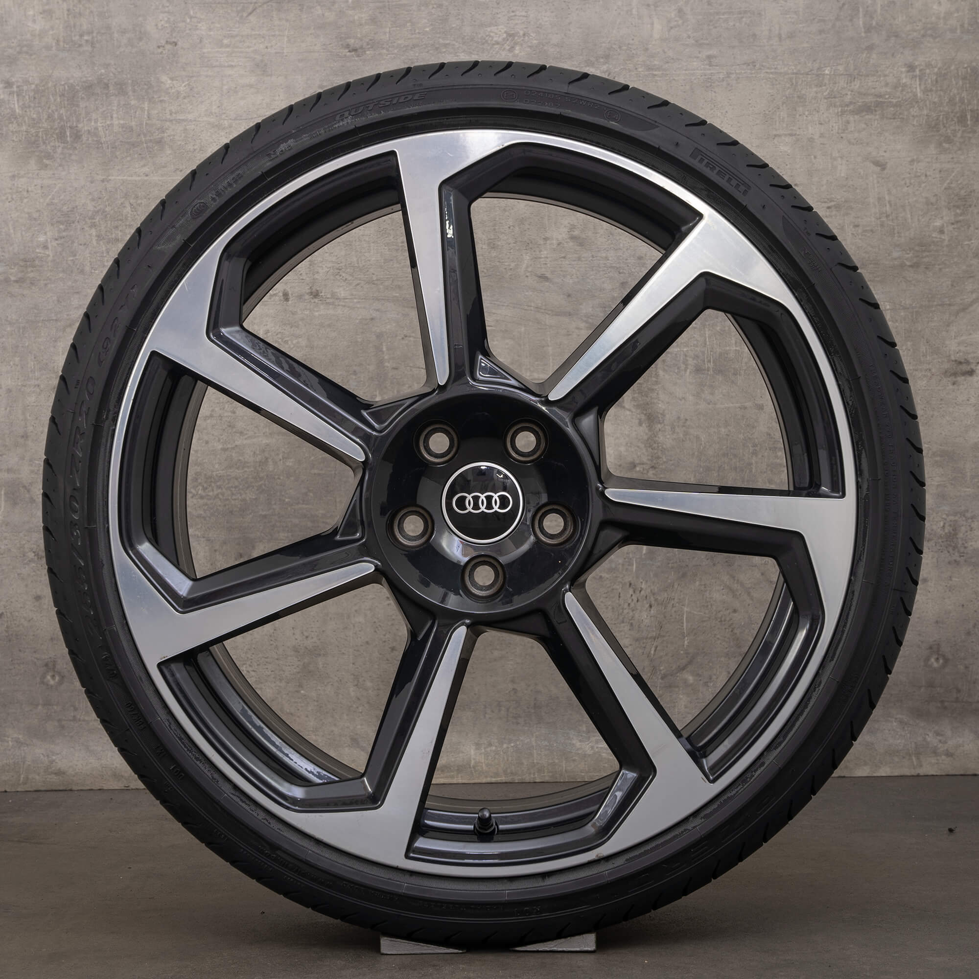 Originele Audi TT RS 8S FV 20 inch winterbanden rotorvelgen 8S0601025AF zwart