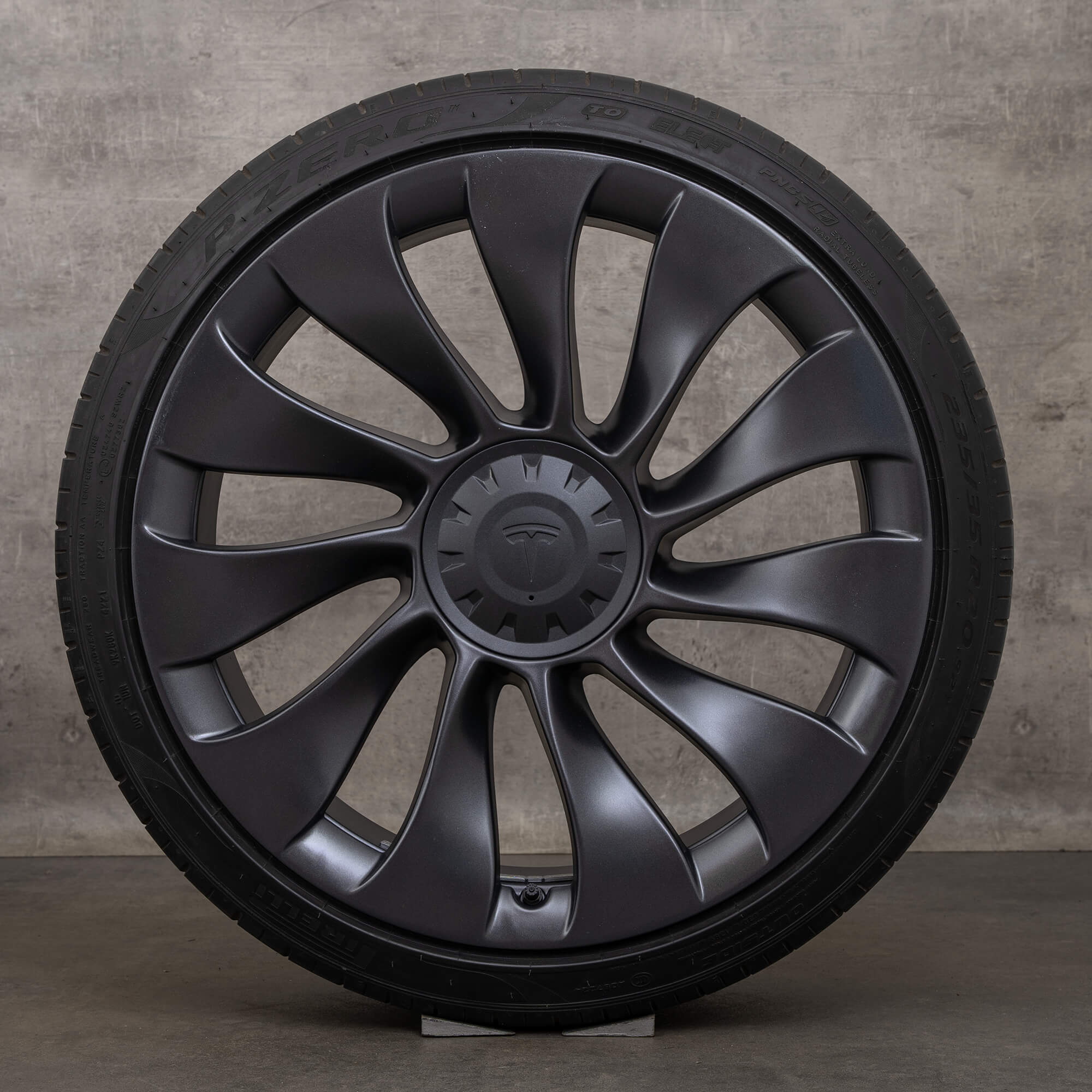 Tesla Model 3 summer wheels 20 inch rims tires 1044267-00-A