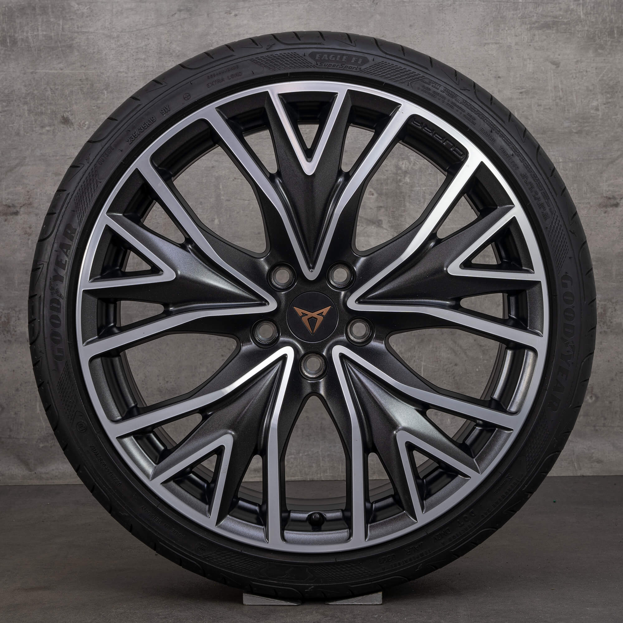 OEM Seat Leon Cupra 5F 19 inch winter tires rims 5FA601025R