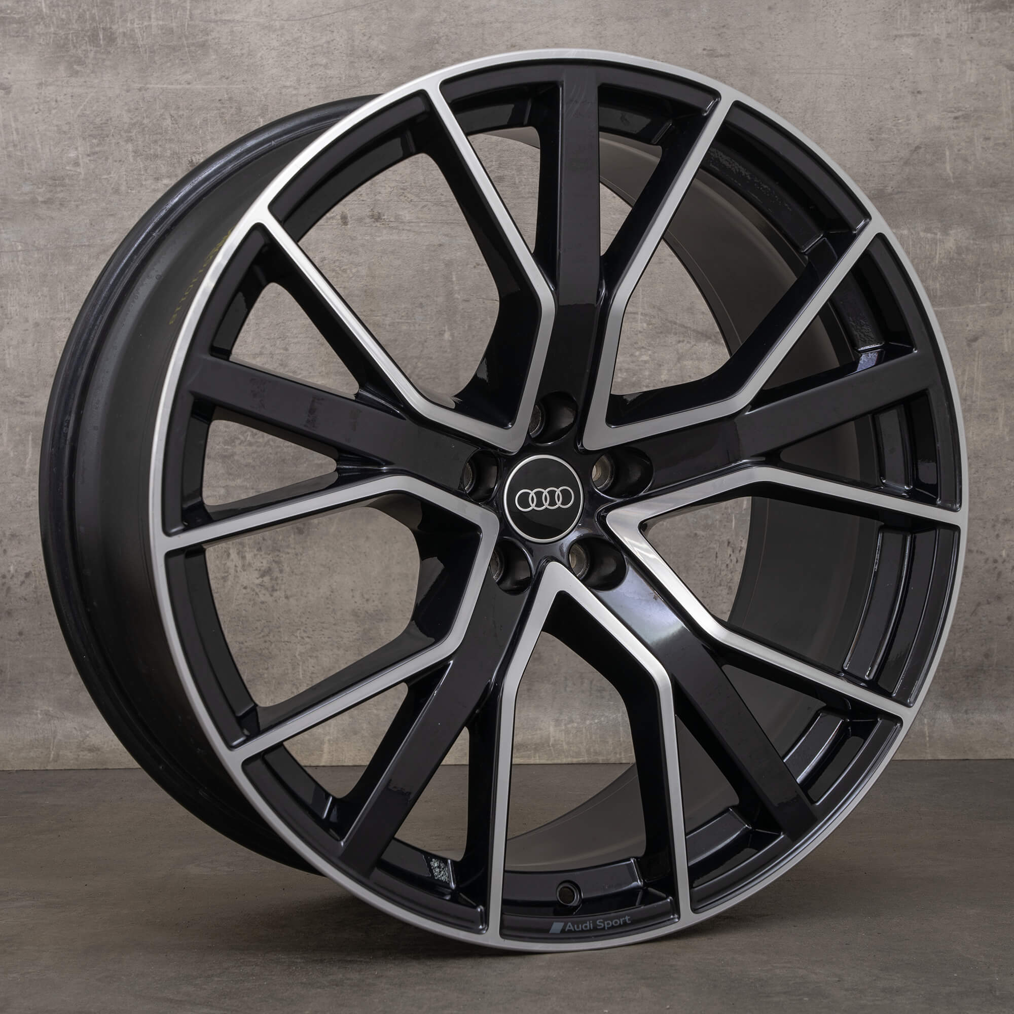 Cerchio in alluminio Audi Q7 SQ7 4M da 22 pollici 4M0601025CS nero lucido