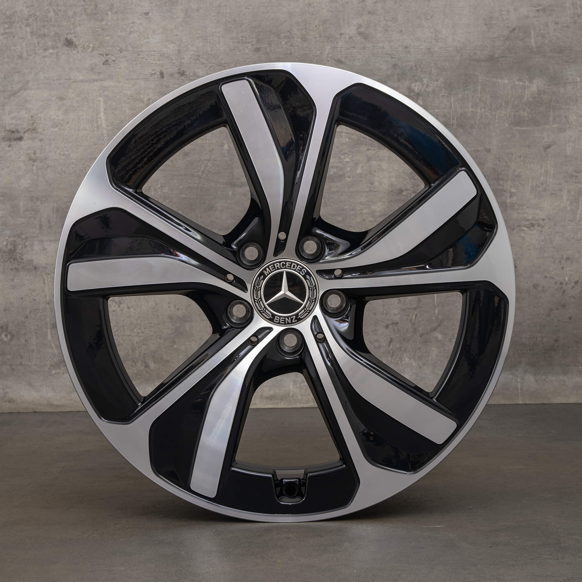 Originele AMG Mercedes CLE C236 18 inch velgen A2364011600 zwart NIEUW