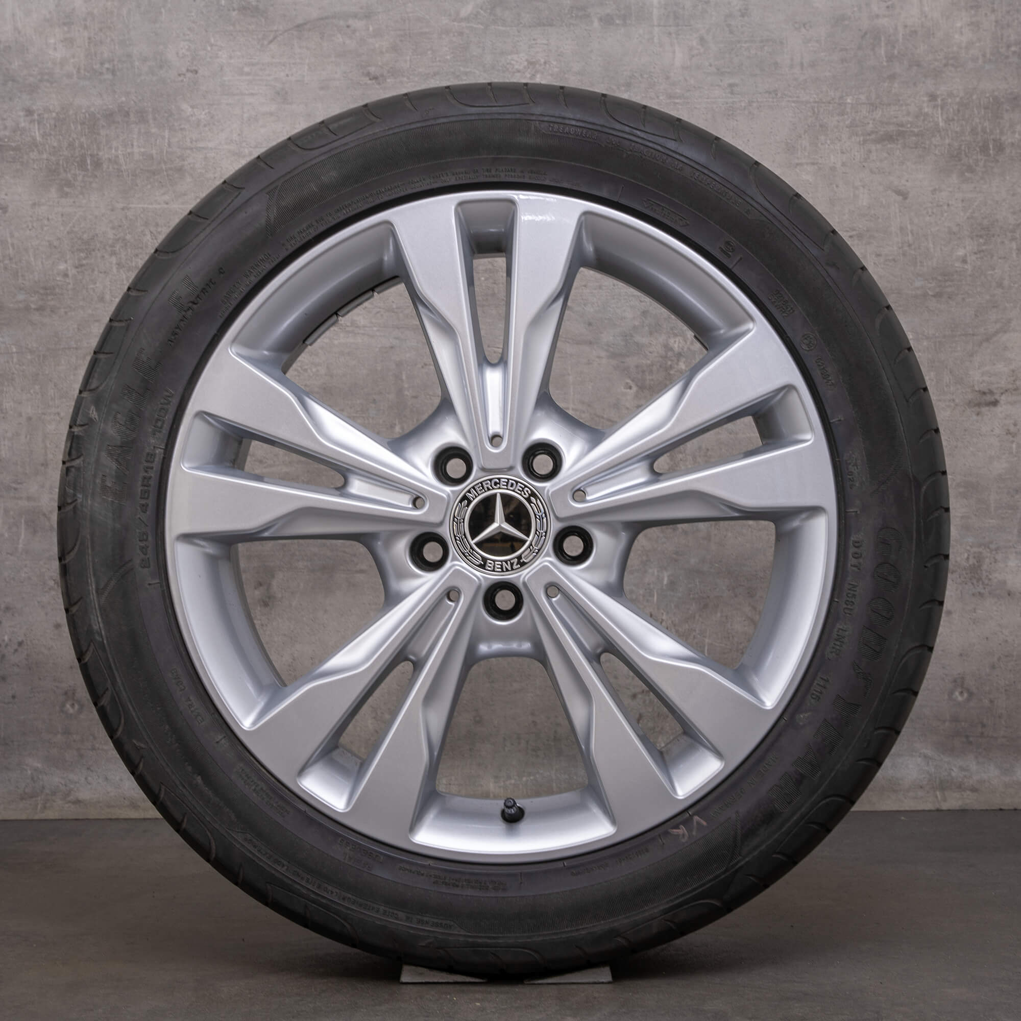 Originele Mercedes V-Klasse winterwielen 18 inch W447 Vito Viano velgen A4474010501 zilver