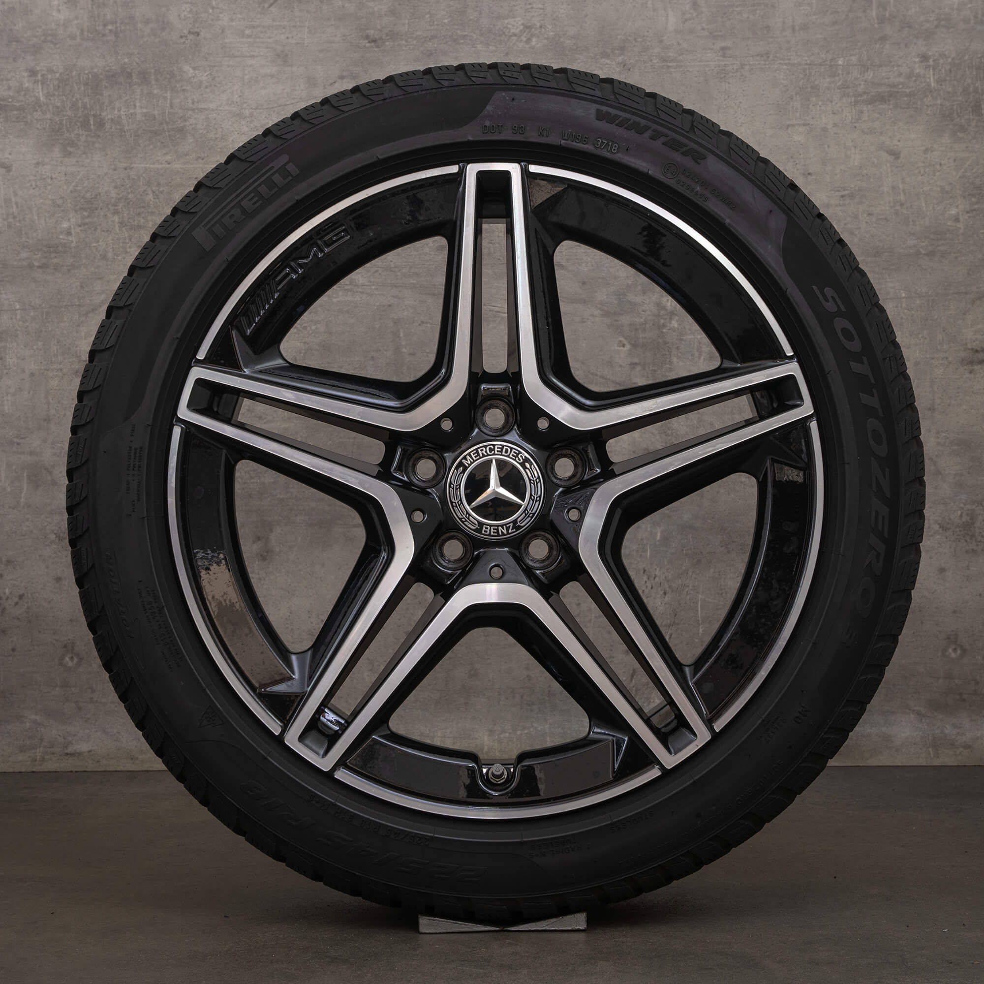 Originele Mercedes Benz AB Klasse CLA AMG winterwielen 18 inch W177 V177 W247