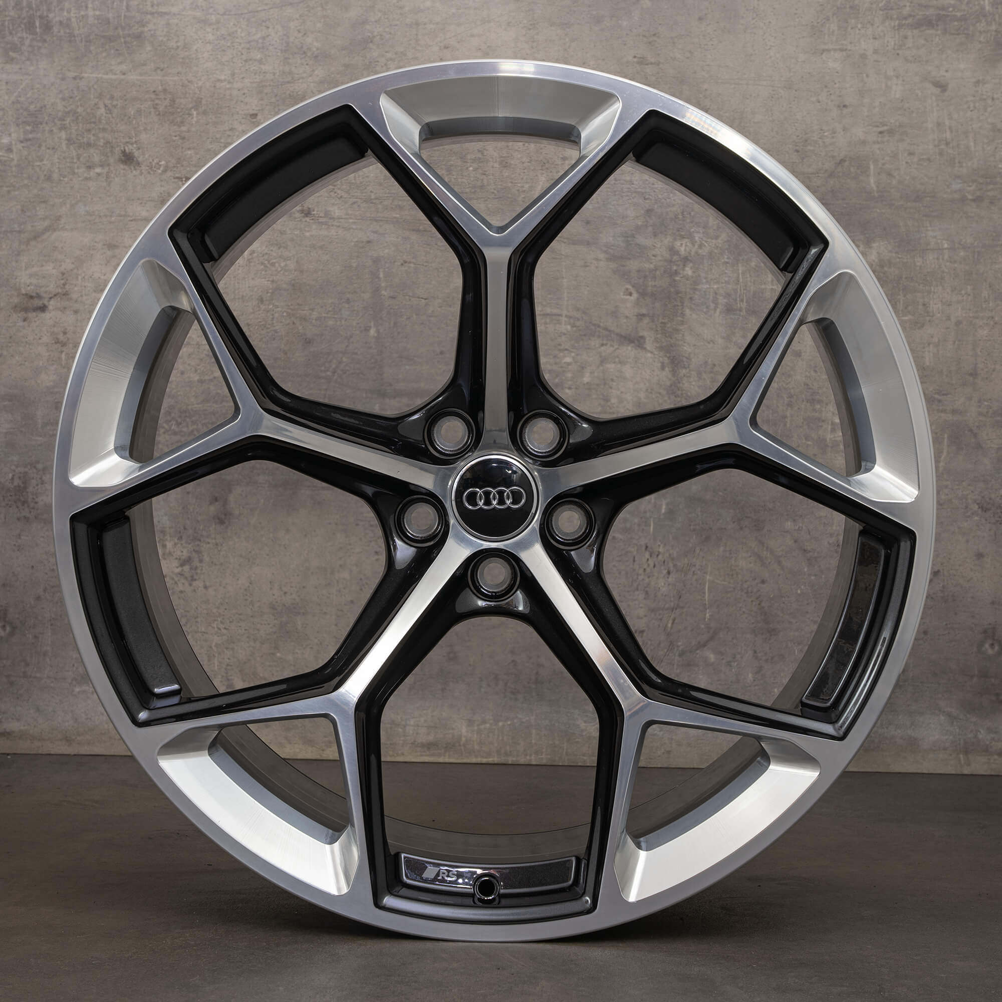 Originale Audi RS6 RS7 felger 22 tommer 4K C8 4K0601025BM antrasitt svart blank NYHET