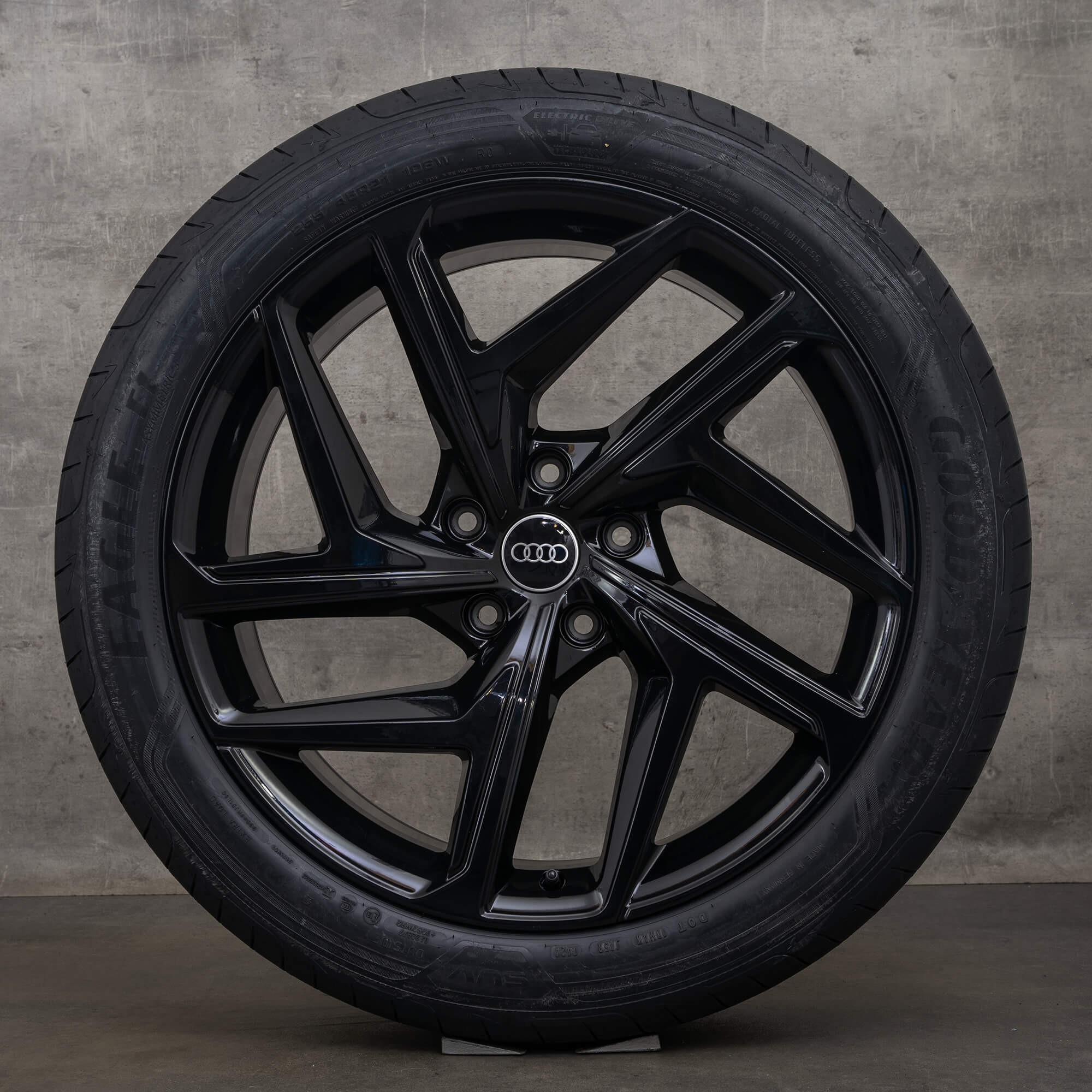 Jante originale Audi Q6 SQ6 e tron GF 21 inch anvelope de vara 85H601025R 85H601025S negru