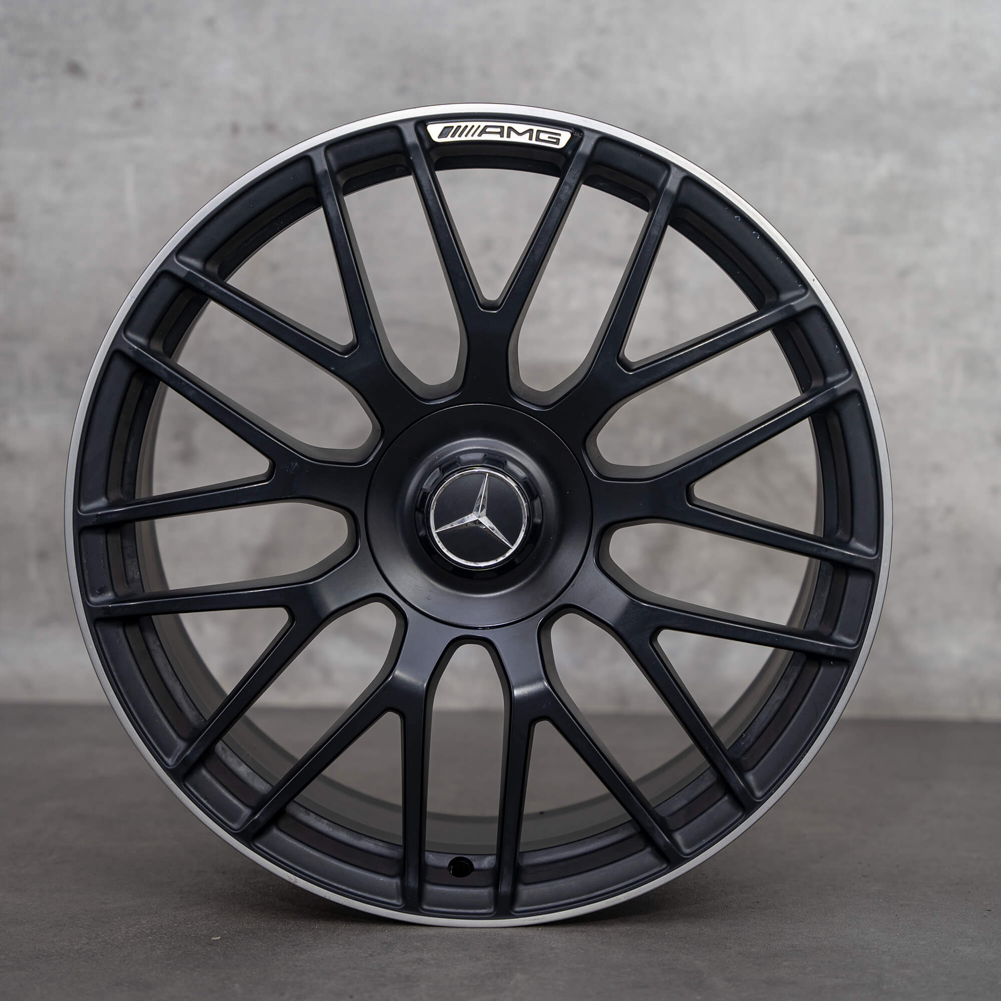 AMG 19 inch rims Mercedes Benz CLS63 W218 C218 X218 A2184011700 A2184011800