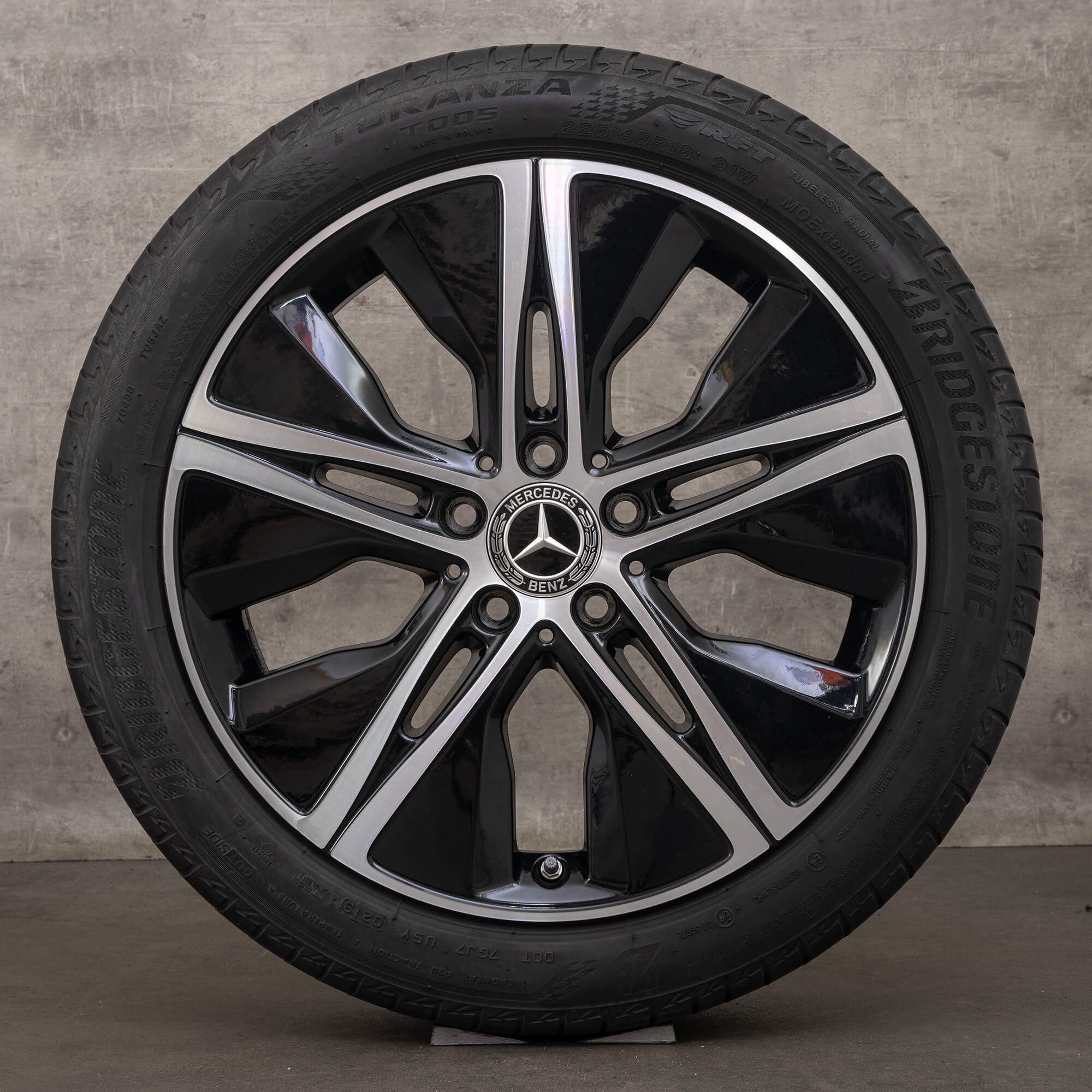 Originele Mercedes W177 W247 CLA W118 18 inch velgen zomerbanden A1774010500