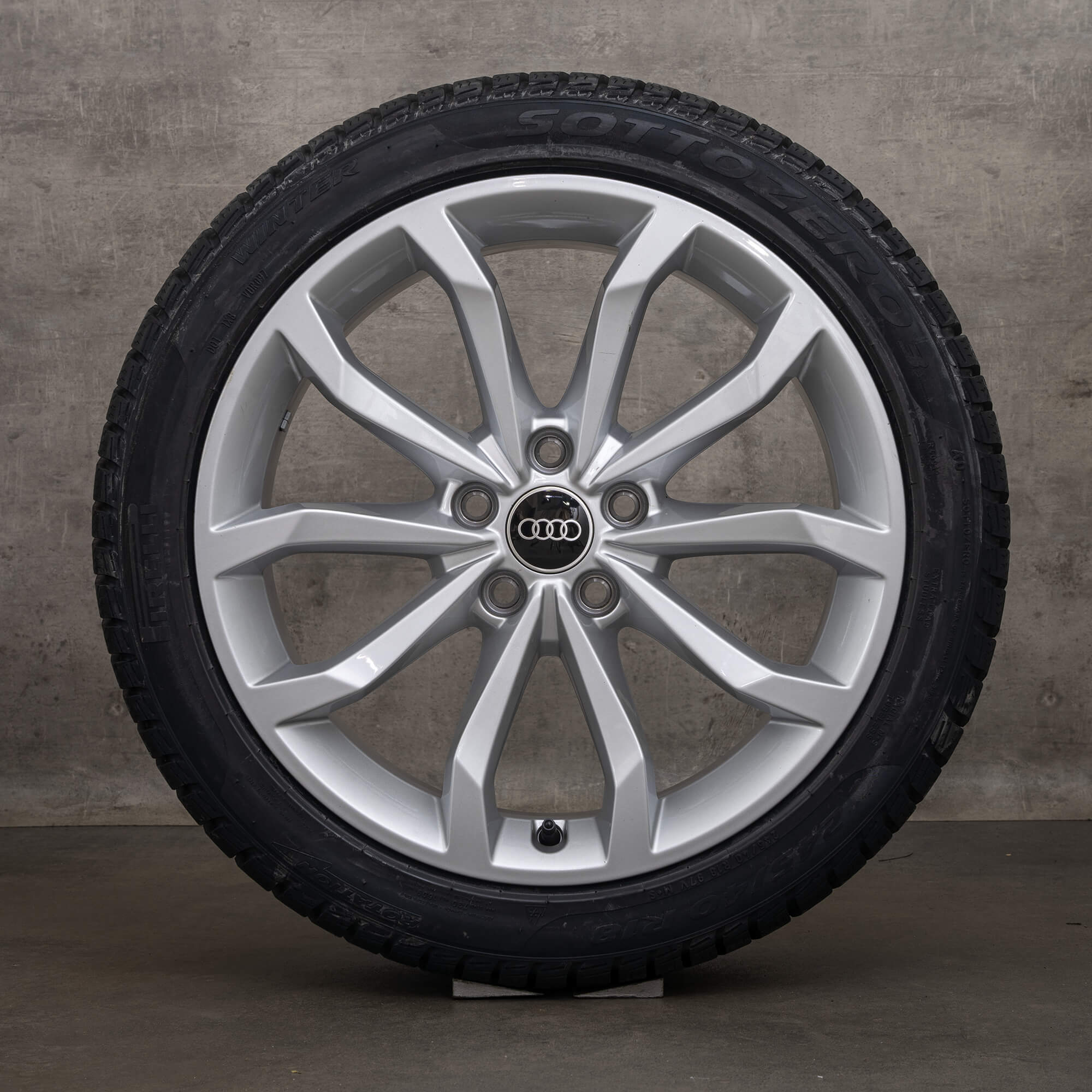 Originele Audi A4 S4 winterwielen 18 inch 8W B9 velgen 8W0601025H zilver NIEUW